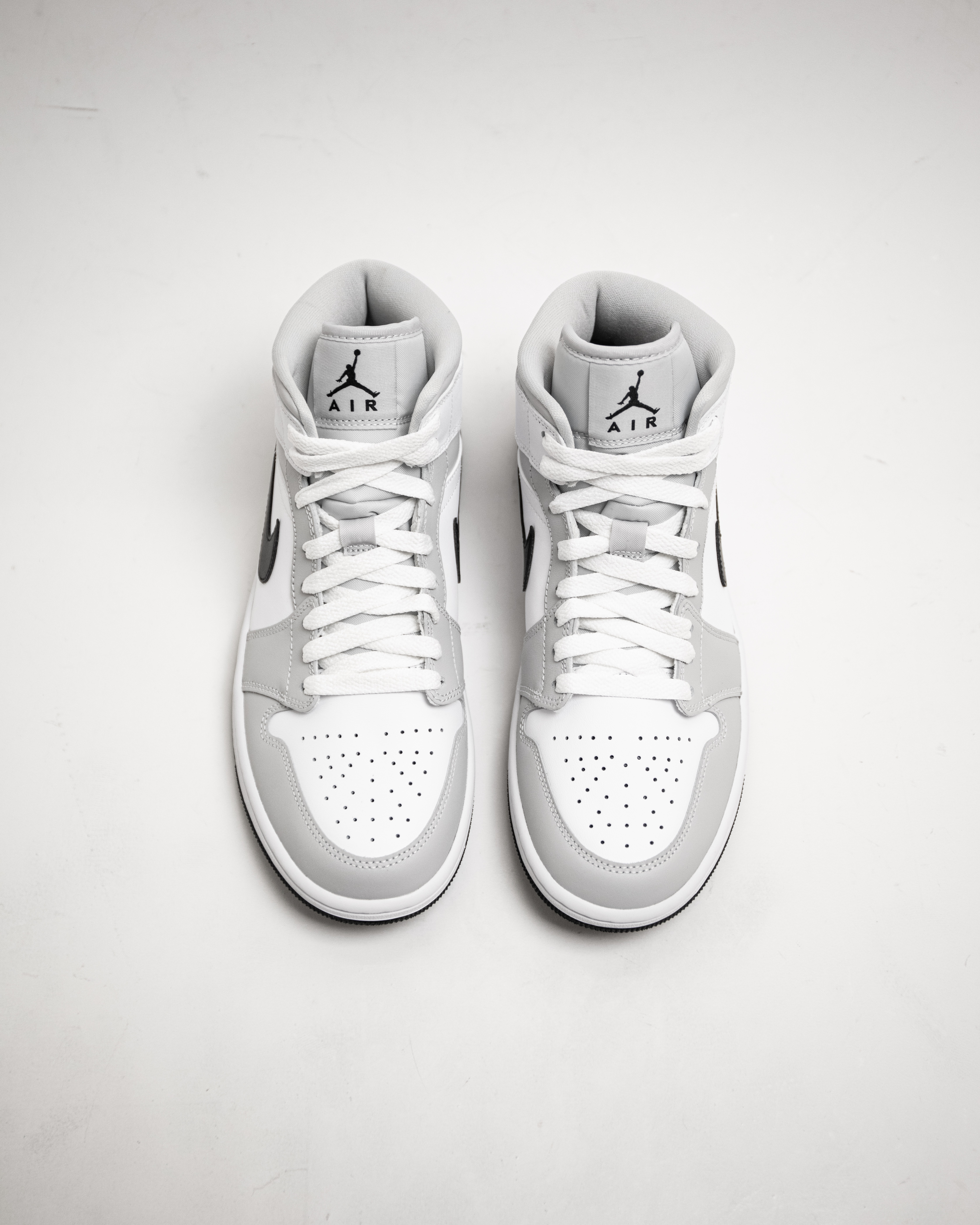 [現貨] Air Jordan 1 Mid "Smoke Grey" BQ6472-015