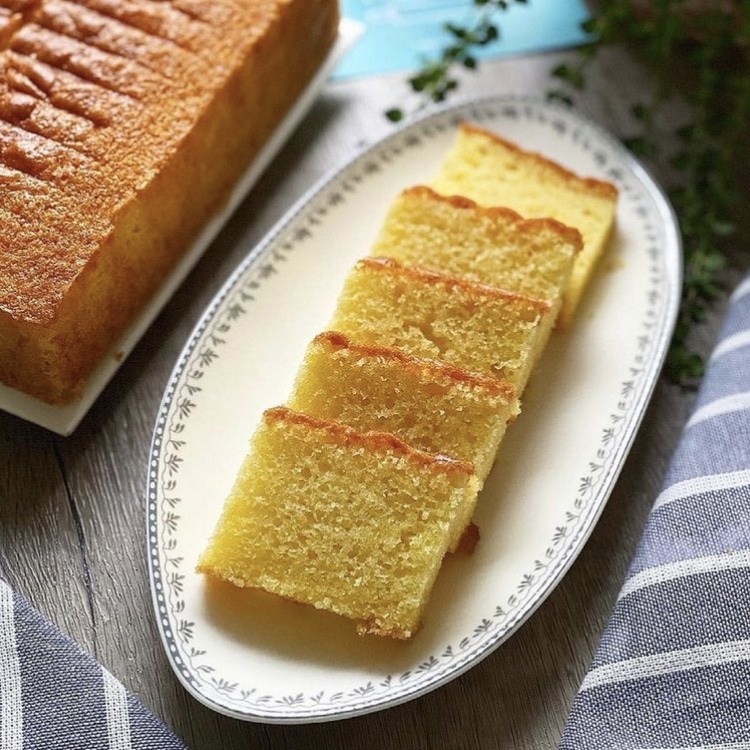 Vic Ellie 牛油蛋糕 (8吋 x 8吋)