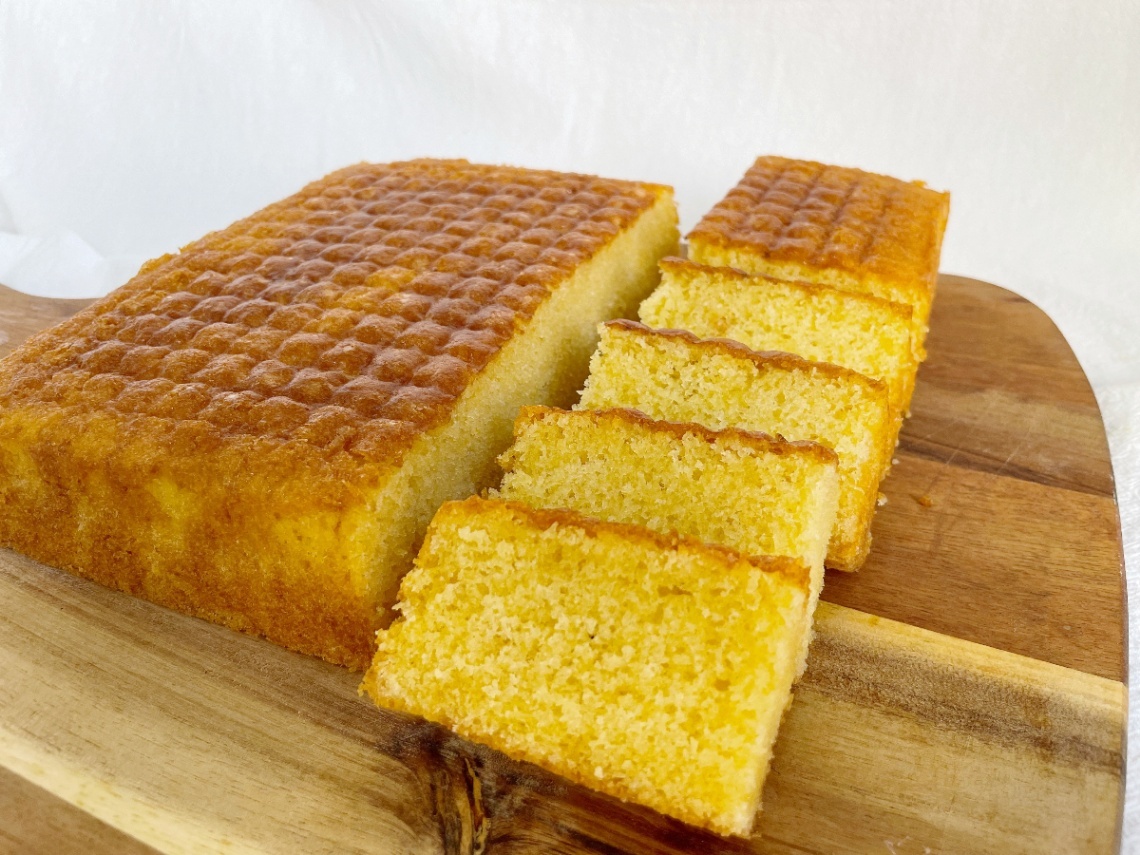 Vic Ellie 牛油蛋糕 (8吋 x 8吋)