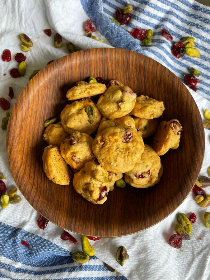 Vic Ellie 蔓越莓開心果曲奇