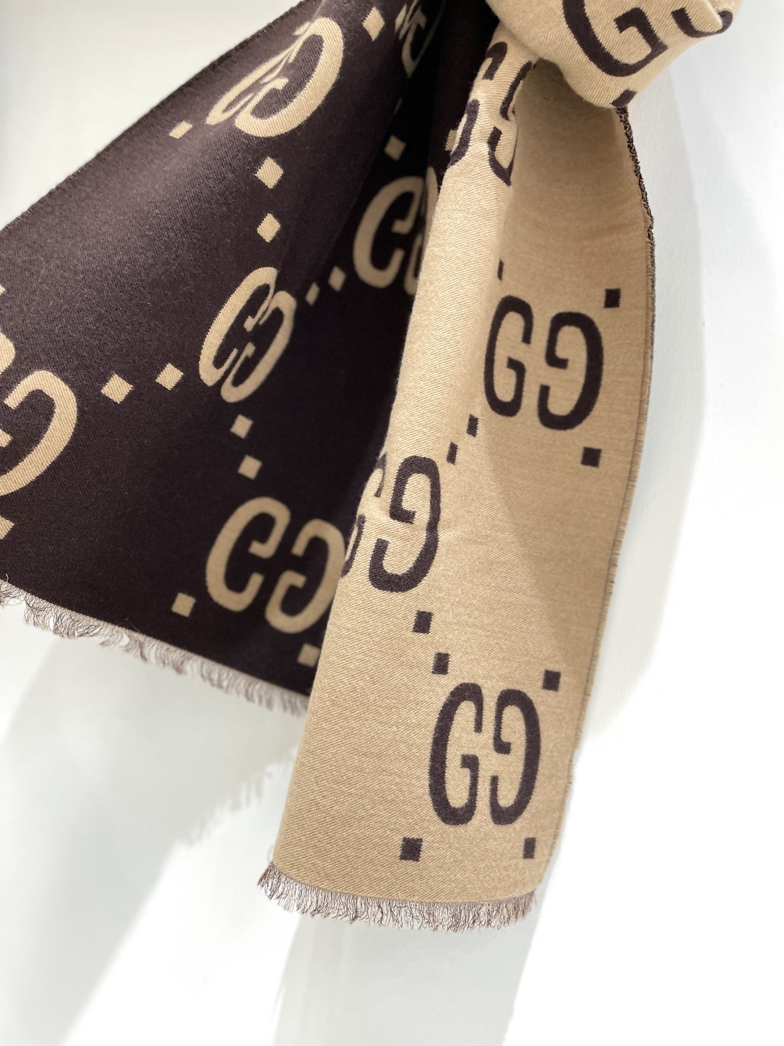 GUCCI GG Jacquard Wool Silk Scarf