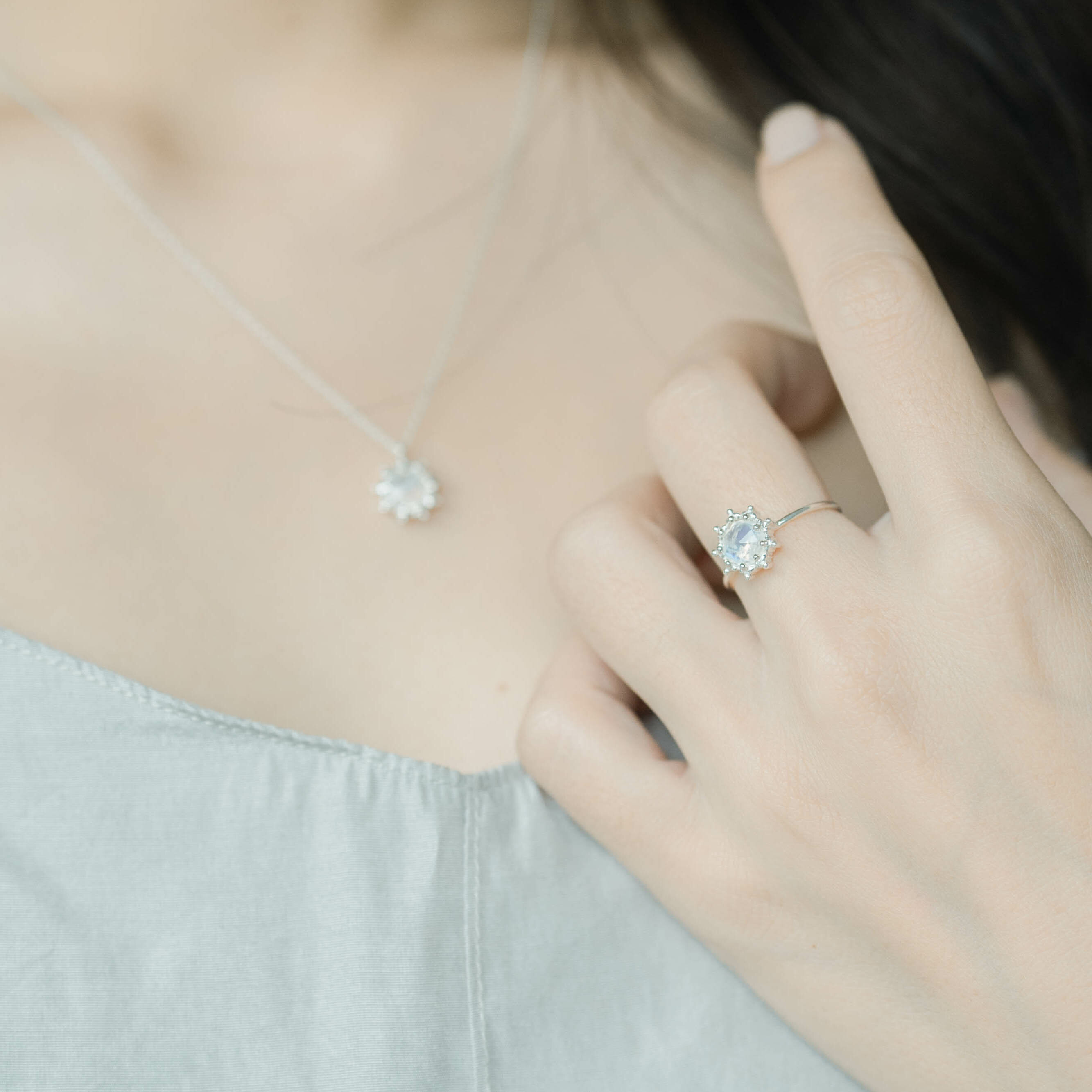 Big Sunshine月光石細戒