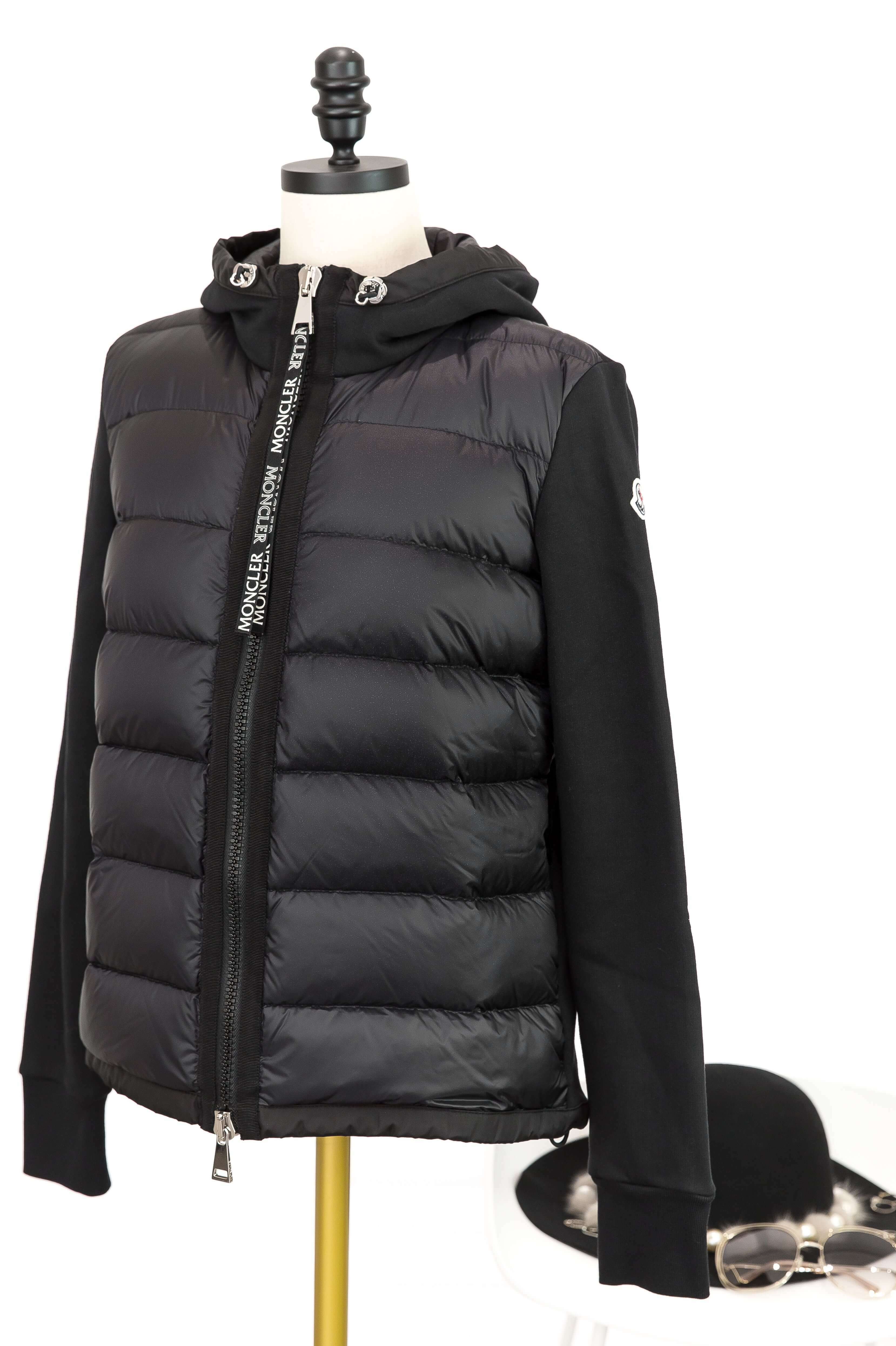 Moncler Maglia Cardigan 黑色拼接棉質連帽拉鍊口袋輕羽絨外套-Charline Boutique 精品代購