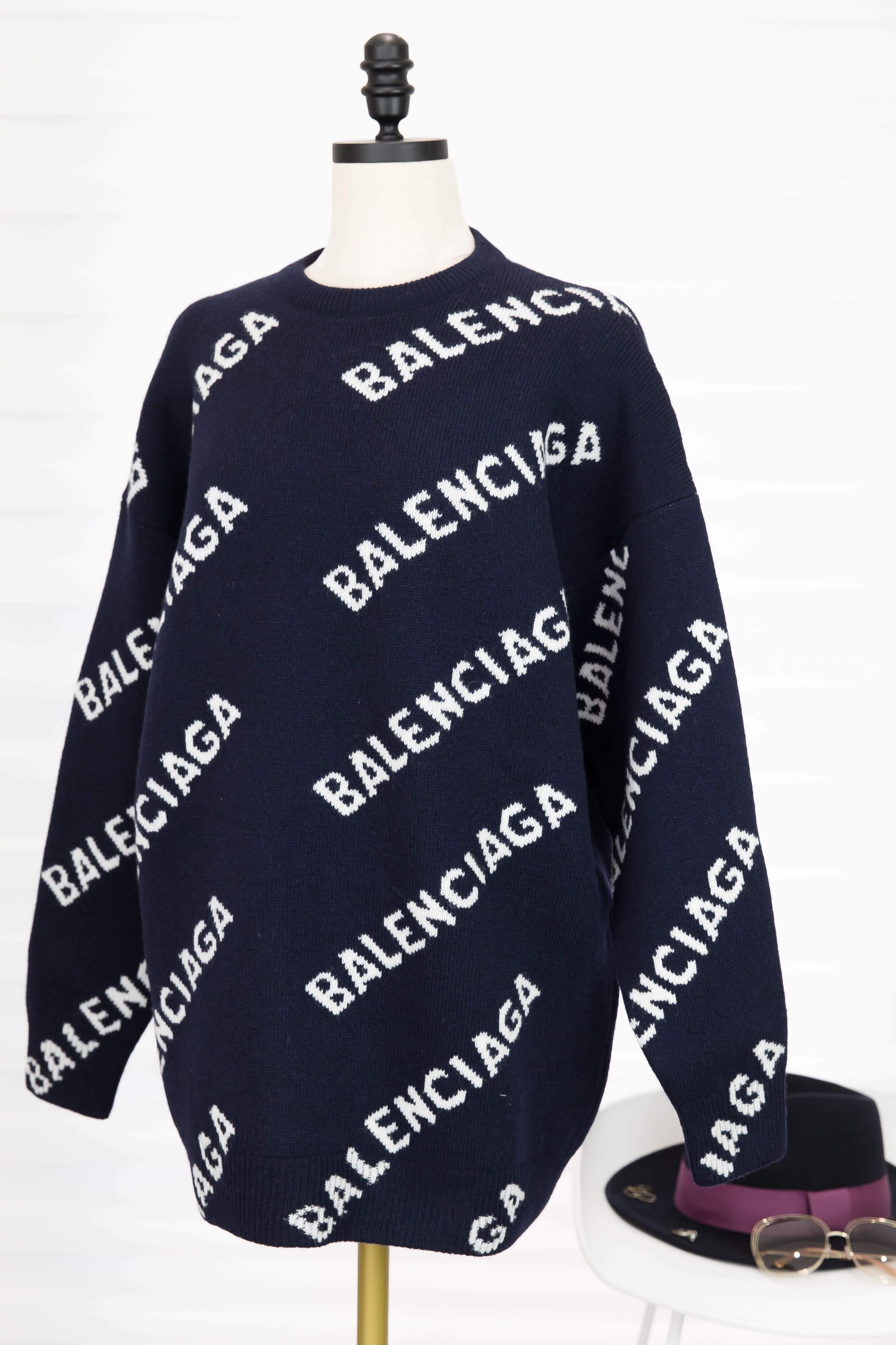 Balenciaga Women's Allover Logo Crewneck In Navy/White 海軍藍滿版白色 Logo 羊毛混紡長版長袖毛衣-Charline Boutique 精品代購