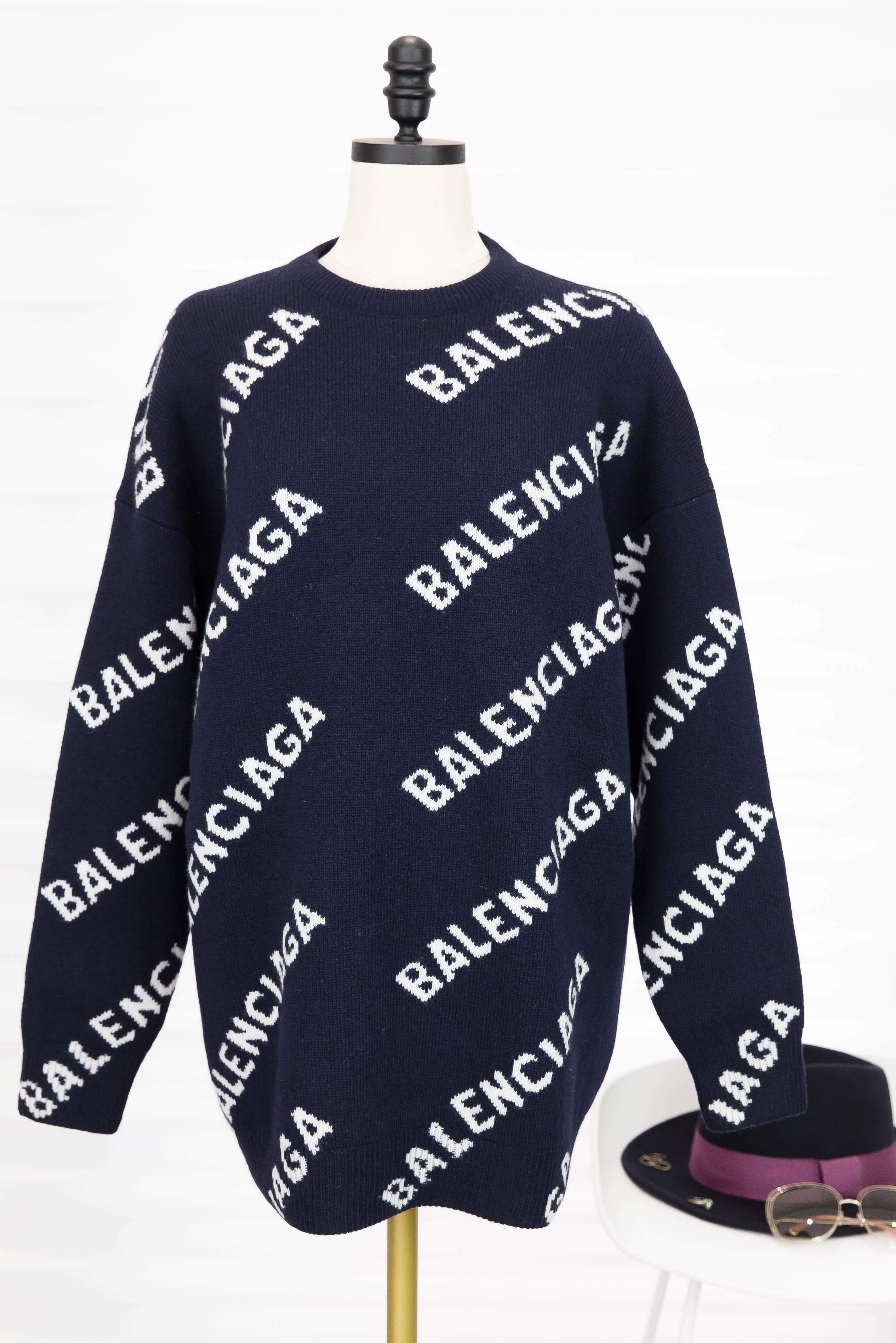 Balenciaga Women's Allover Logo Crewneck In Navy/White 海軍藍滿版白色 Logo 羊毛混紡長版長袖毛衣