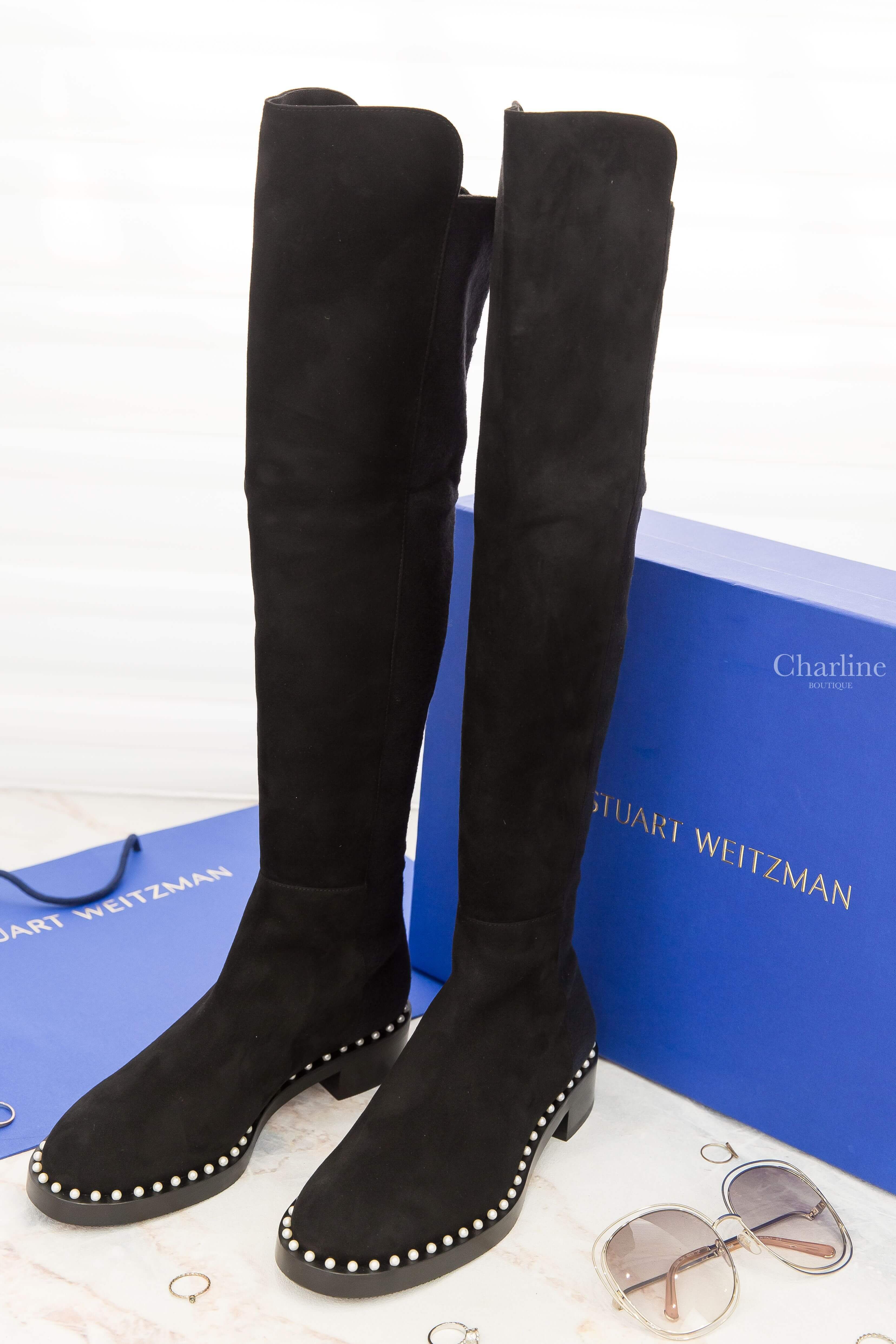 Stuart Weitzman 5050 Pearl 黑色麂皮白色珍珠滾邊低跟長靴-Charline Boutique 精品代購