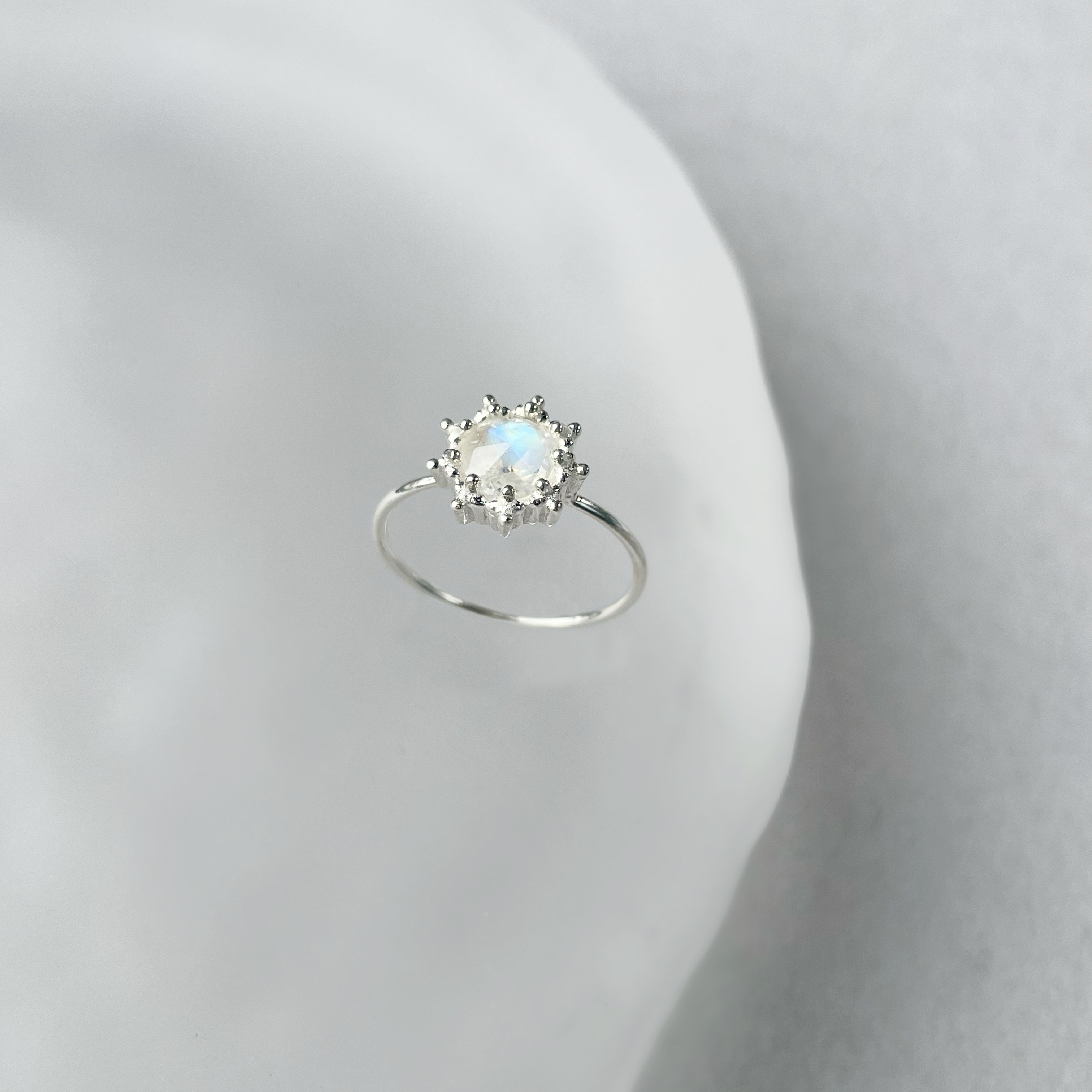 Big Sunshine月光石細戒