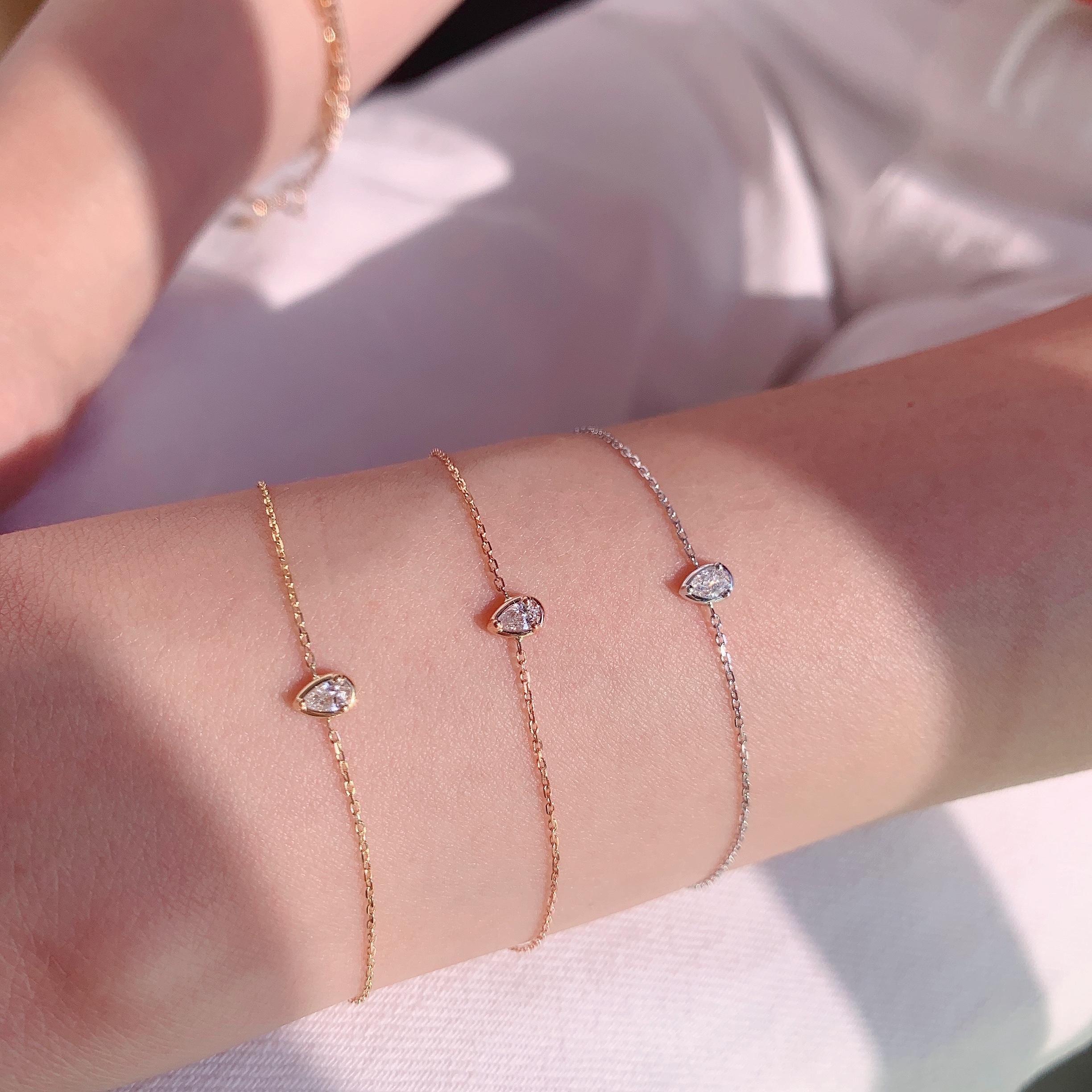 18K金泡泡鑽石手鏈  - 水滴形