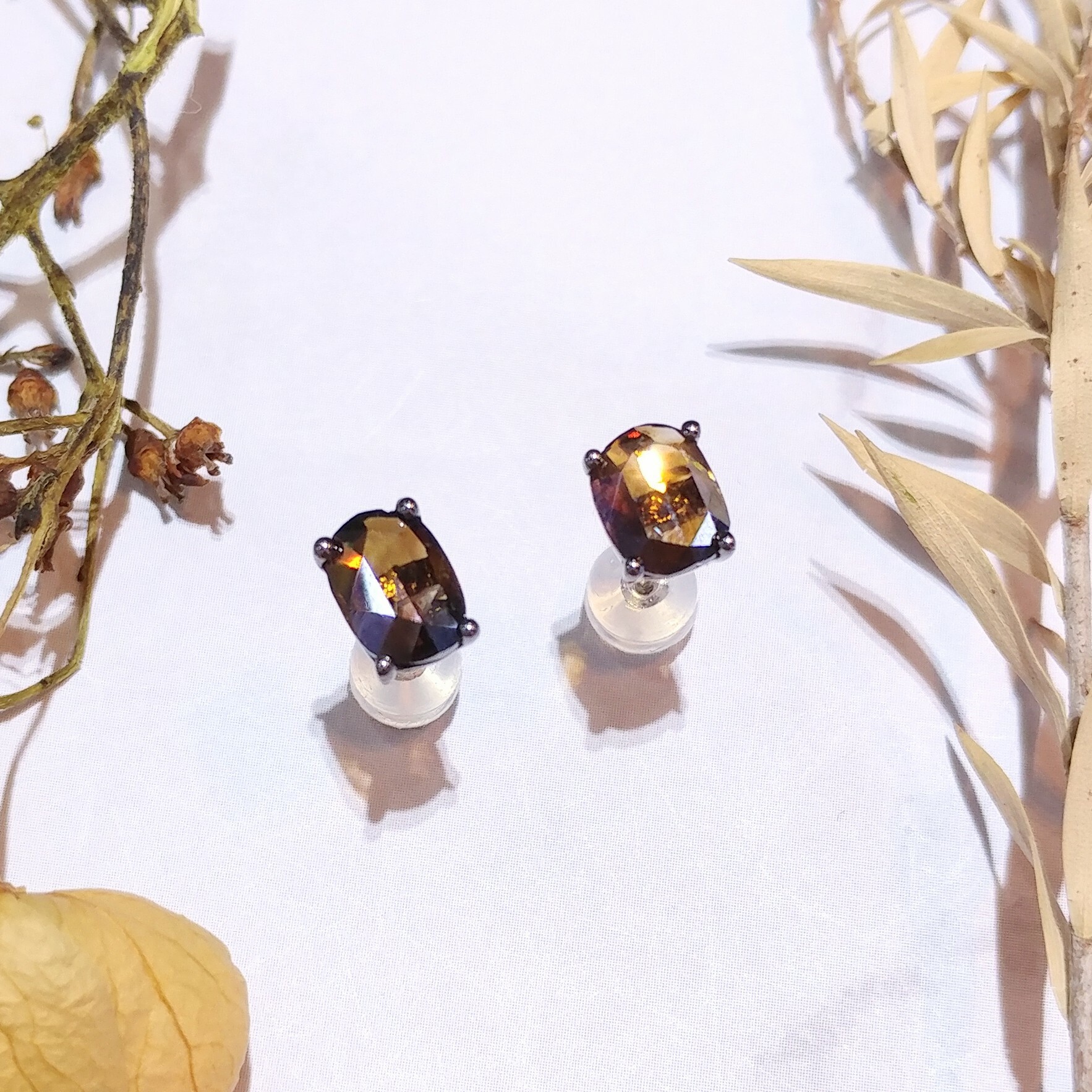 全新18K黑金【主石1卡45份咖啡鑽】耳環