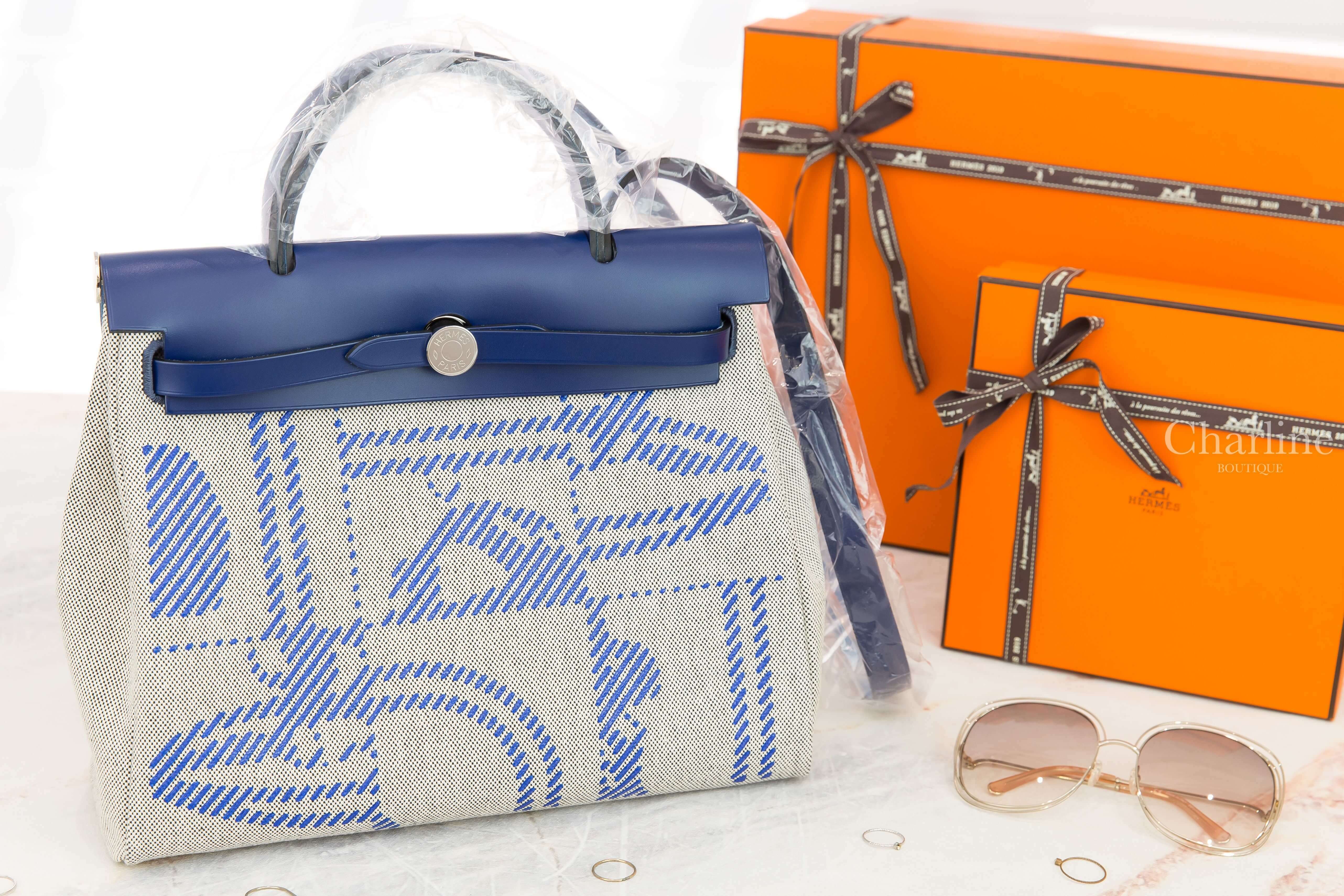 Hermès Herbag Zip 31cm Retourne Bag Z刻法國藍/黑色/藍寶石色馬轡圖騰銀釦手提肩背包-Charline Boutique 精品代購