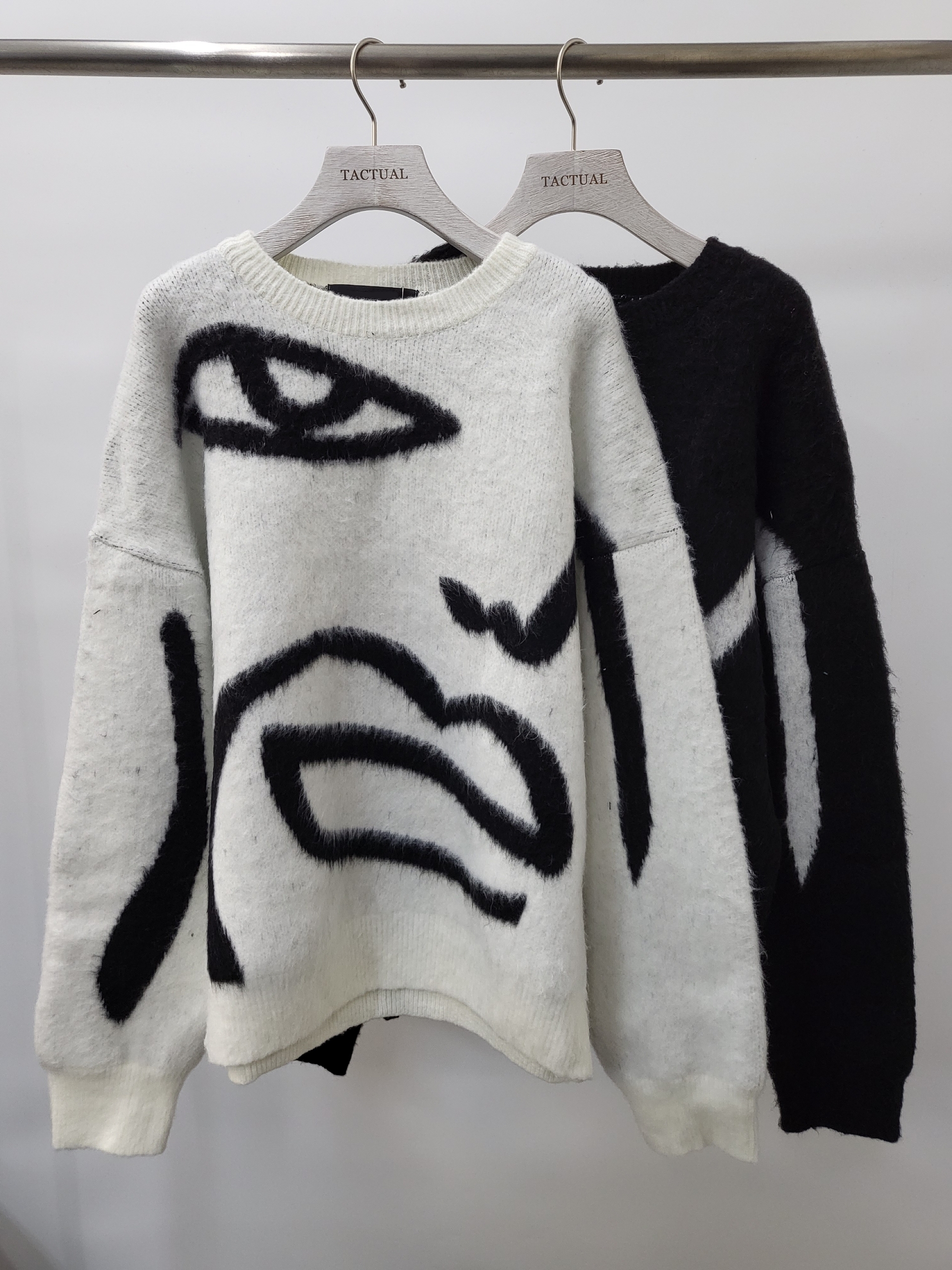 嘴唇圖案針織衫 T2315