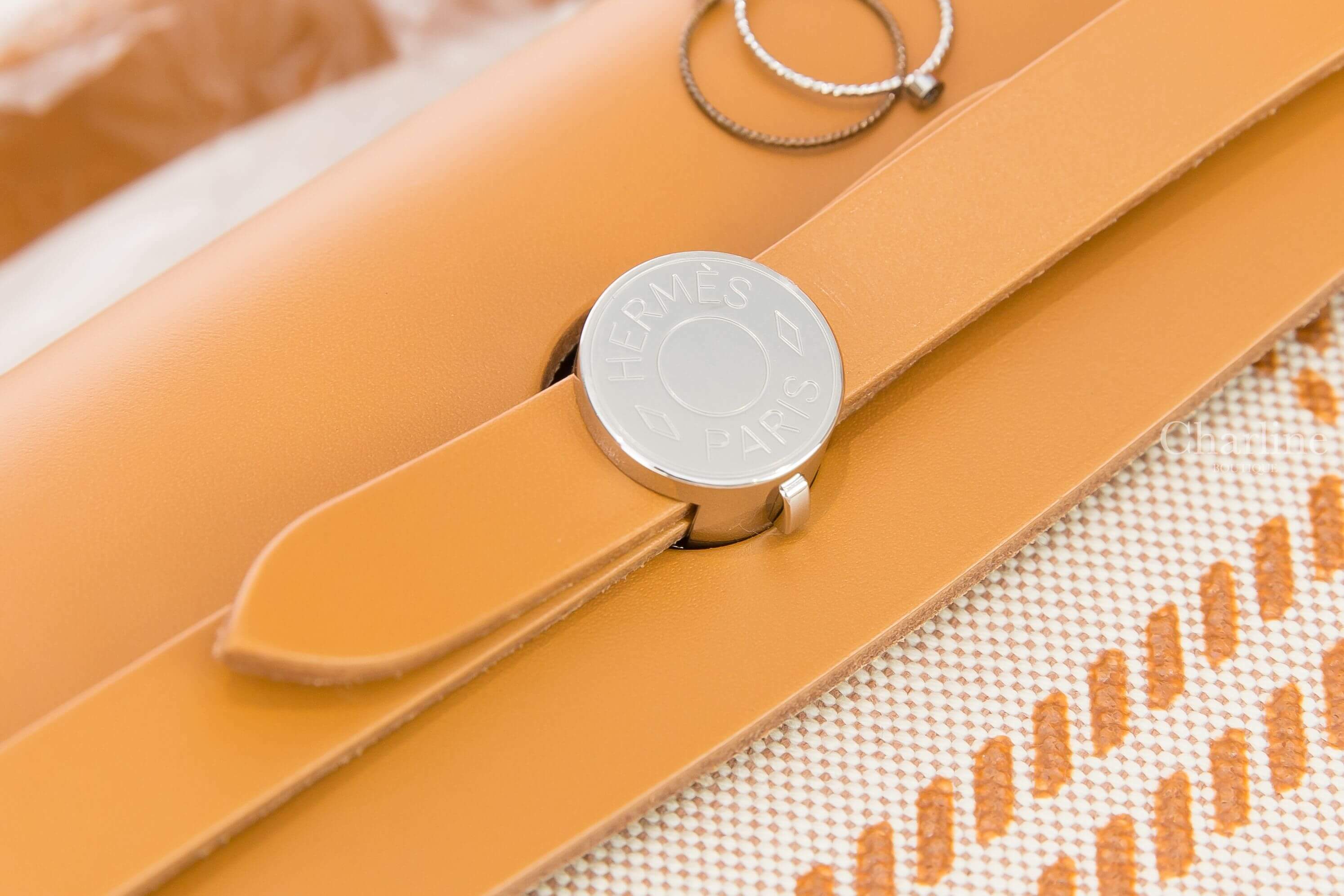 Hermès Herbag Zip 31cm Retourne Bag 自然沙色/淺褐米色馬轡圖騰銀釦手提肩背包