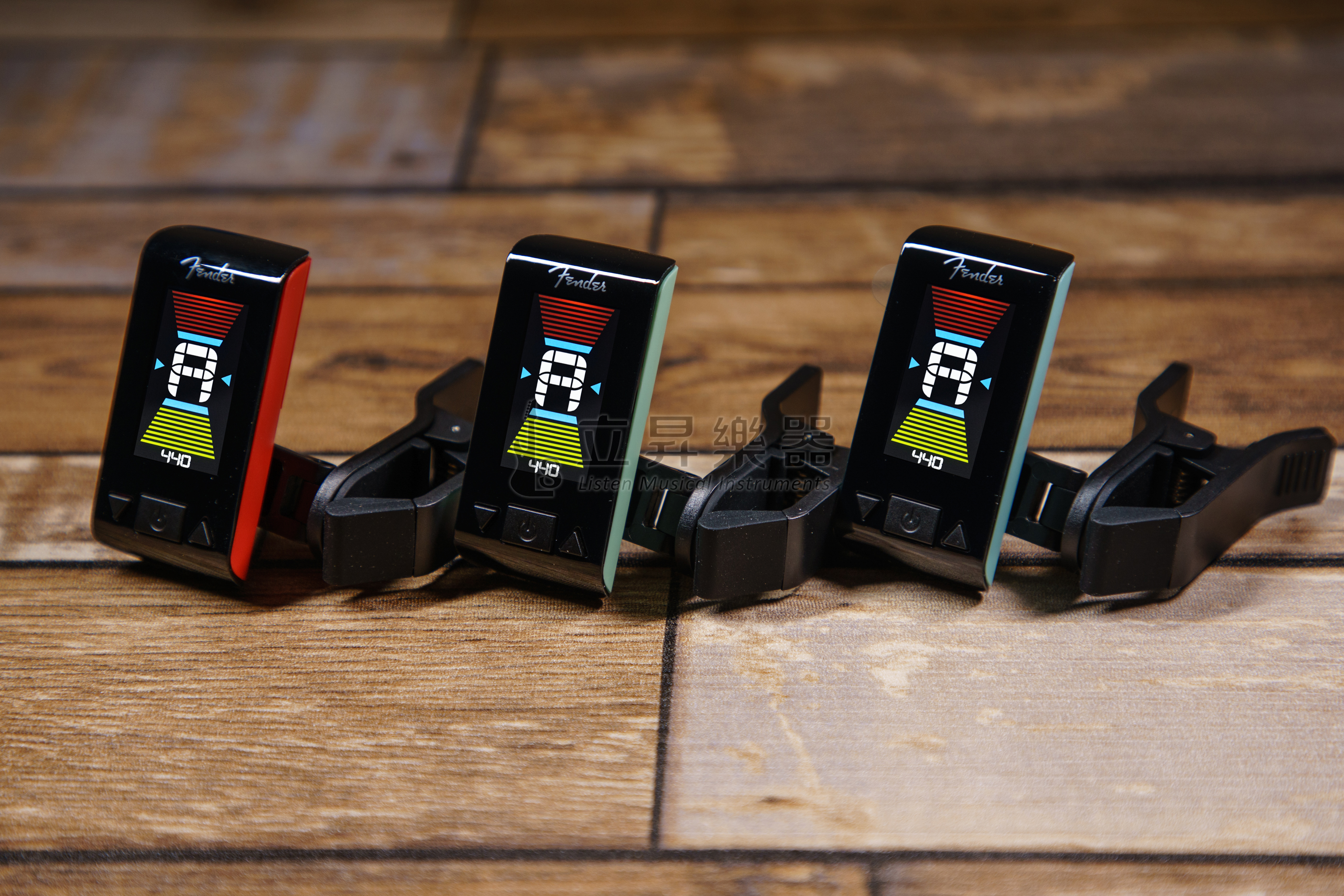Fender 夾式調音器 Fender ORIGINAL TUNER FIESTA RED 紅色 可調頻率 430Hz-450Hz 編號:0239979004 Fender調音器 第 3 張圖片｜三峽烏克麗麗