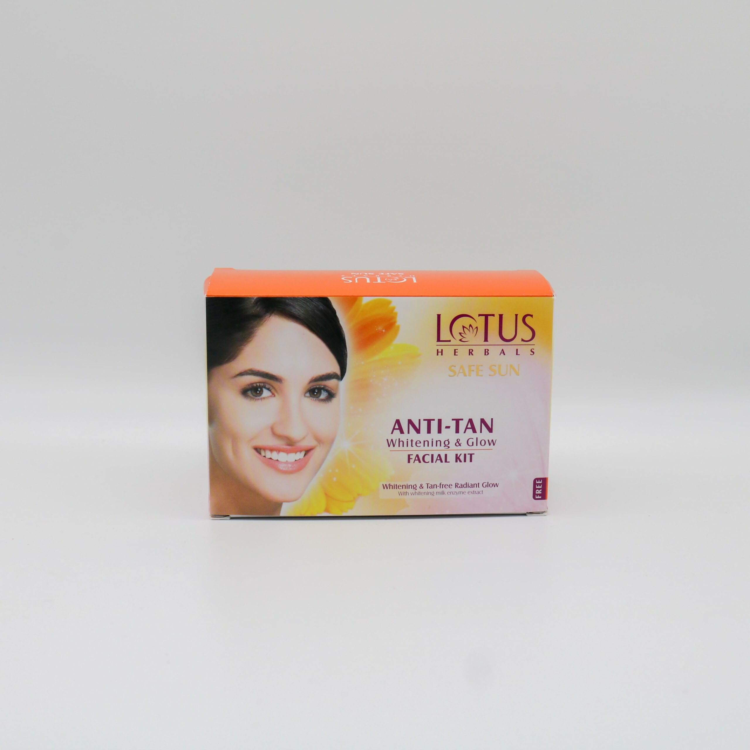 Lotus Herbals Anti Tan Whitening And Glow Facial Kit