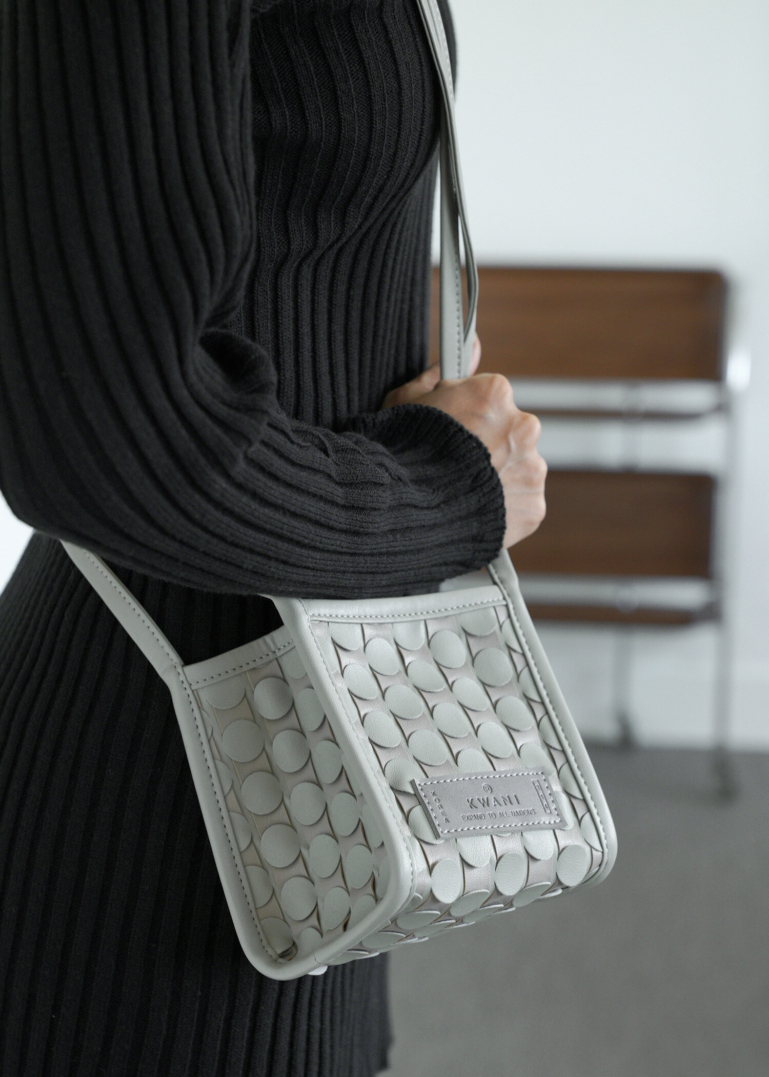 <韓國代購> KWANI HANDMADE WEAVING TOTE