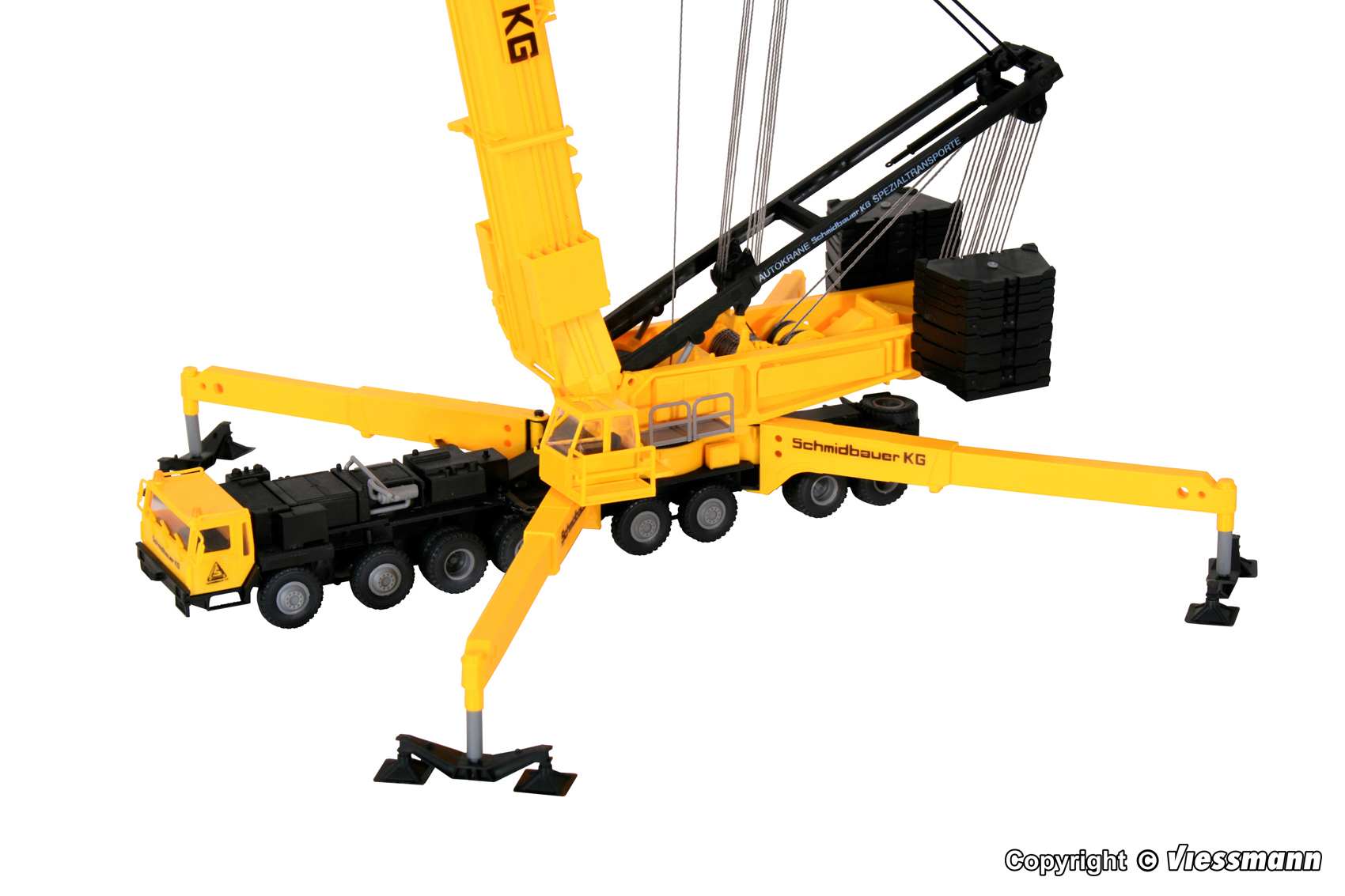 Kibri 13033 HO guage  LIEBHERR LTM 1800 heavy-duty mobile telescopic crane with swing-away