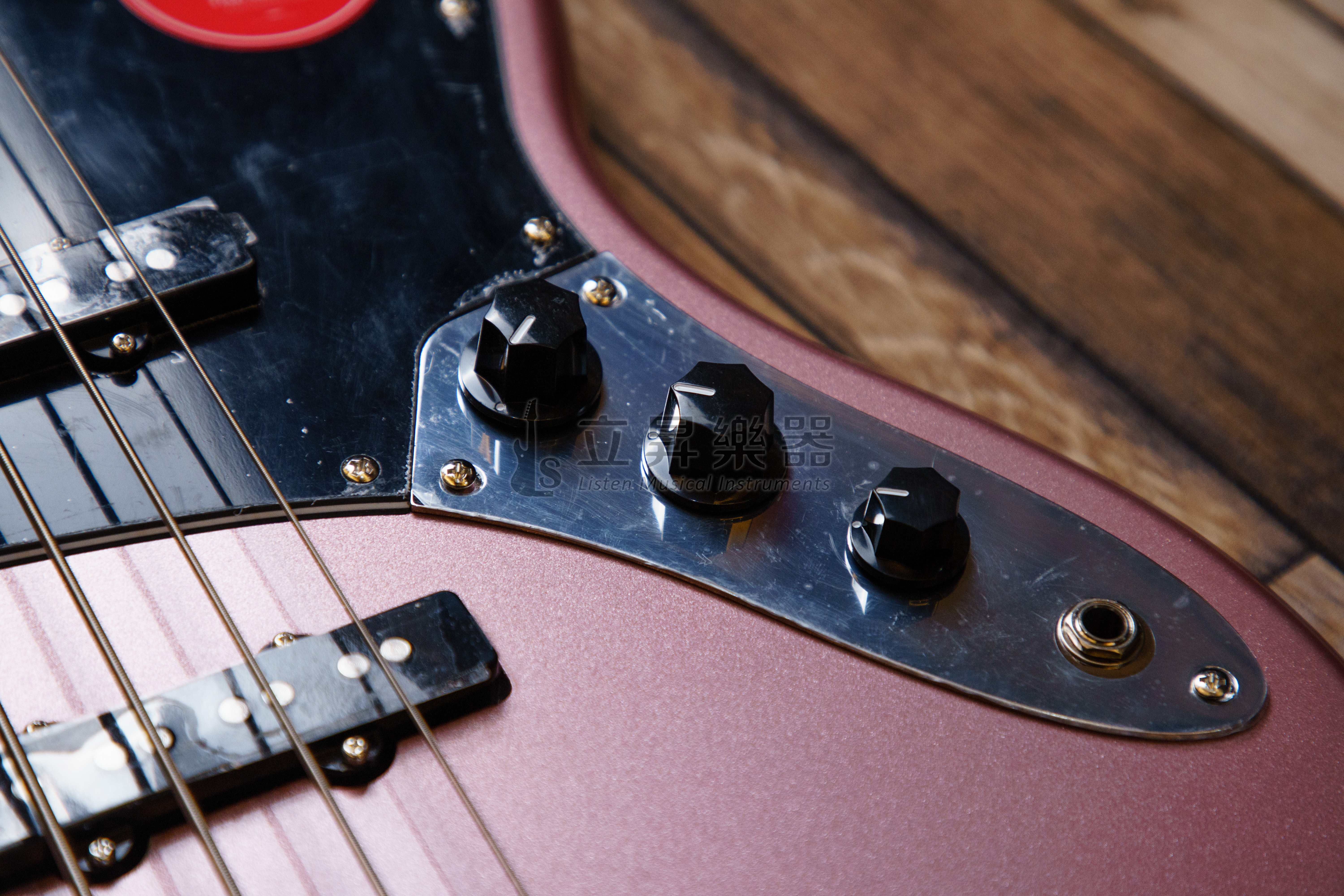 Squier 貝斯 Squier Affinity Jazz Bass LRL BGM 月桂木指板 酒紅香檳色 第 4 張圖片｜三峽吉他 / Bass