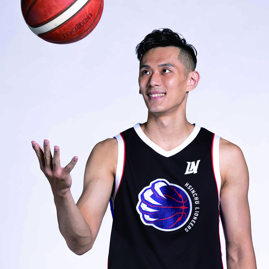 21-22攻城獅熱身賽球衣