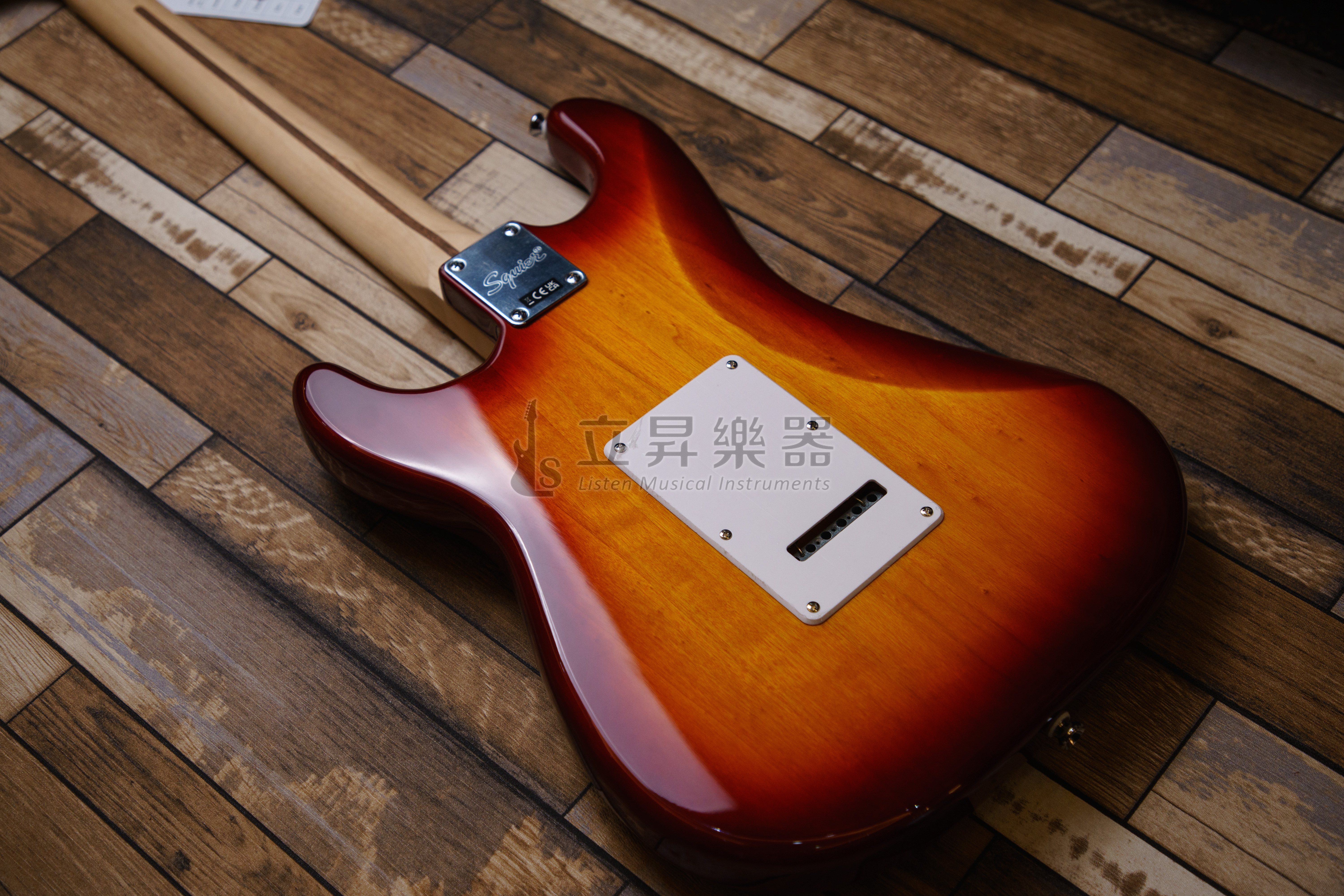 Squier 電吉他 Squier Affinity Stratcaster FMT HSS MN SSB Sienna Sunburst 兩點式搖座 虎紋楓木夕陽漸層色面板 單單雙 第 6 張圖片｜三峽吉他 / Bass