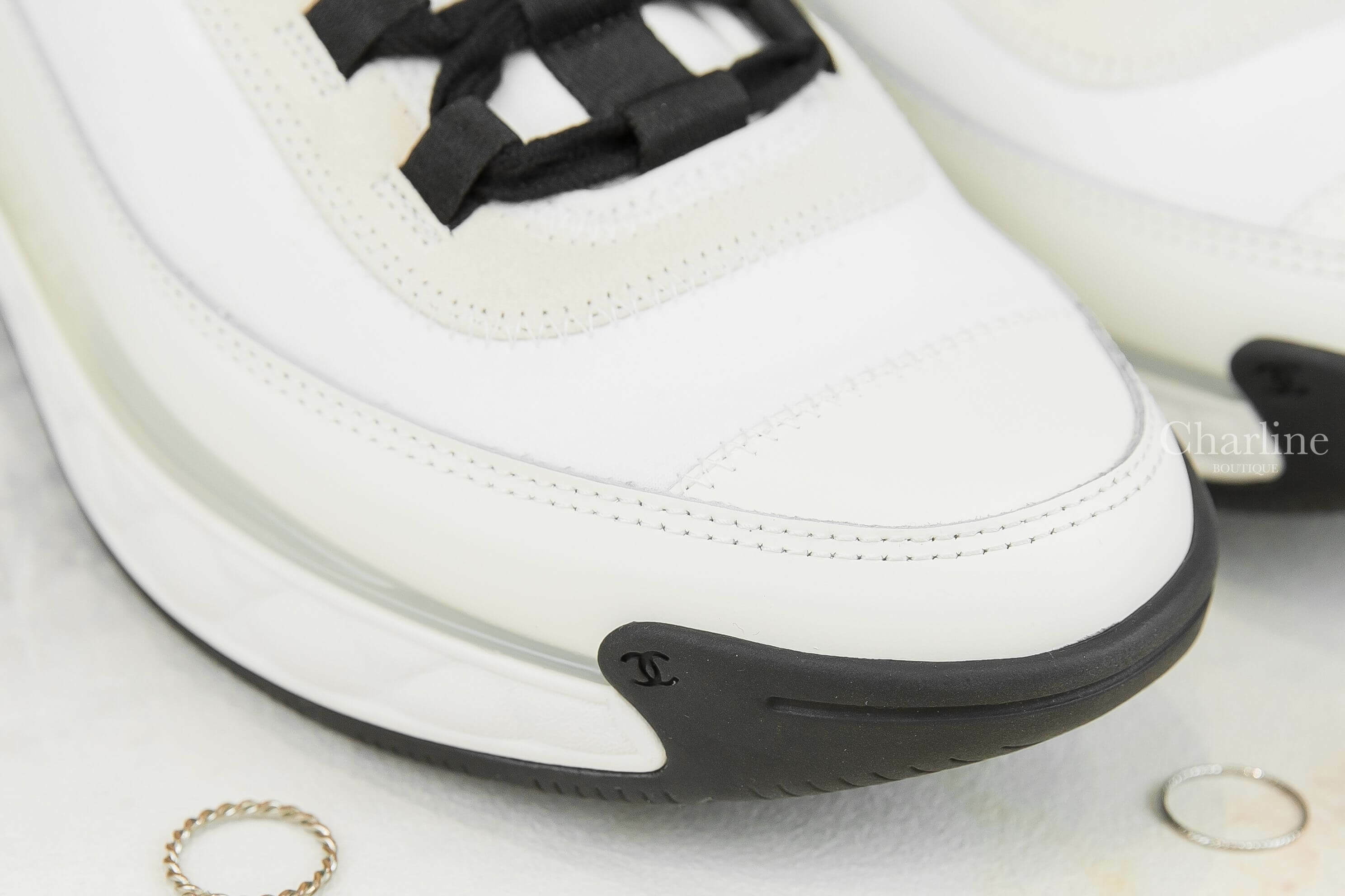 Chanel Trainers 象牙白金CC內增高絨布小牛皮運動鞋