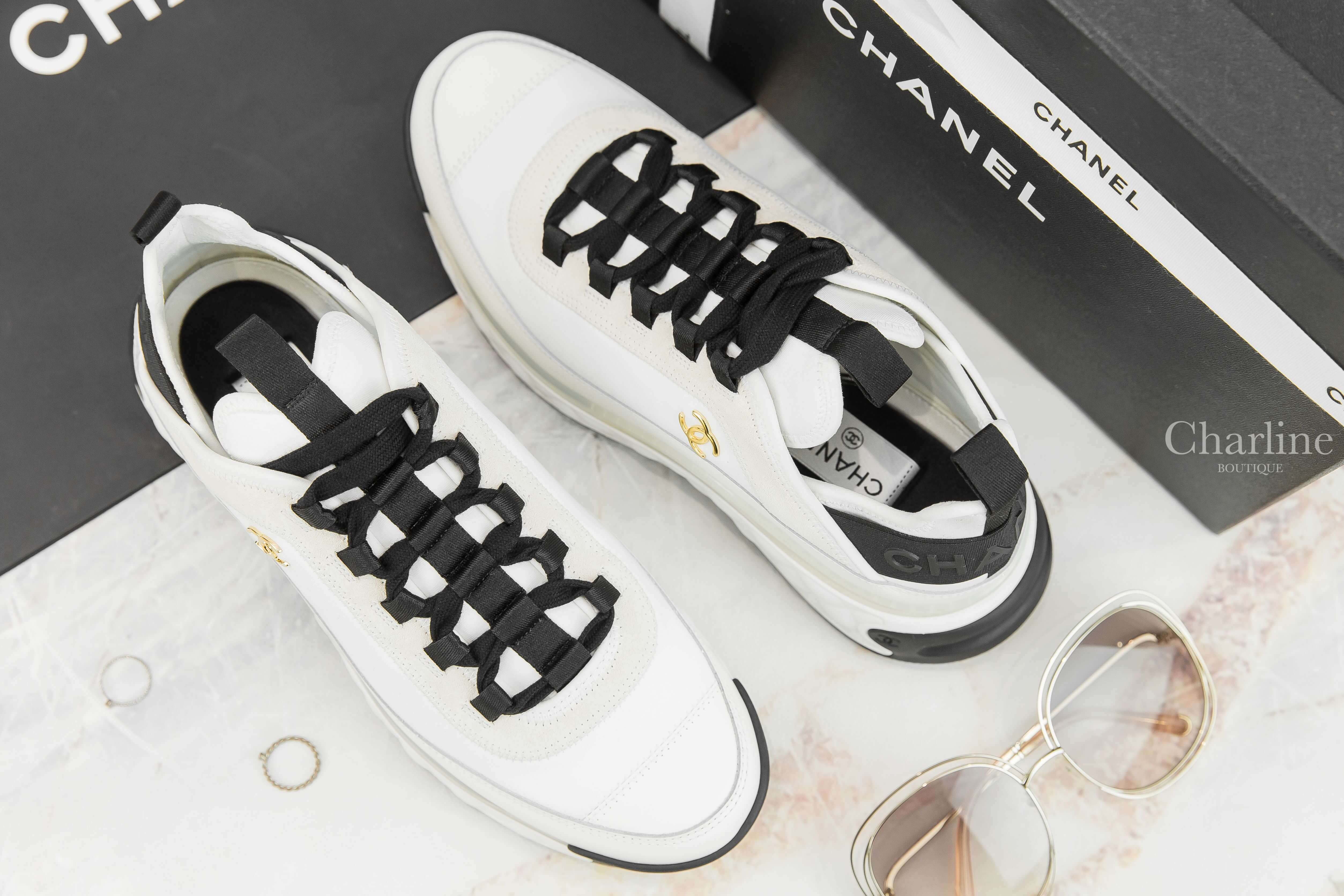 Chanel Trainers 象牙白金CC內增高絨布小牛皮運動鞋-Charline Boutique 精品代購