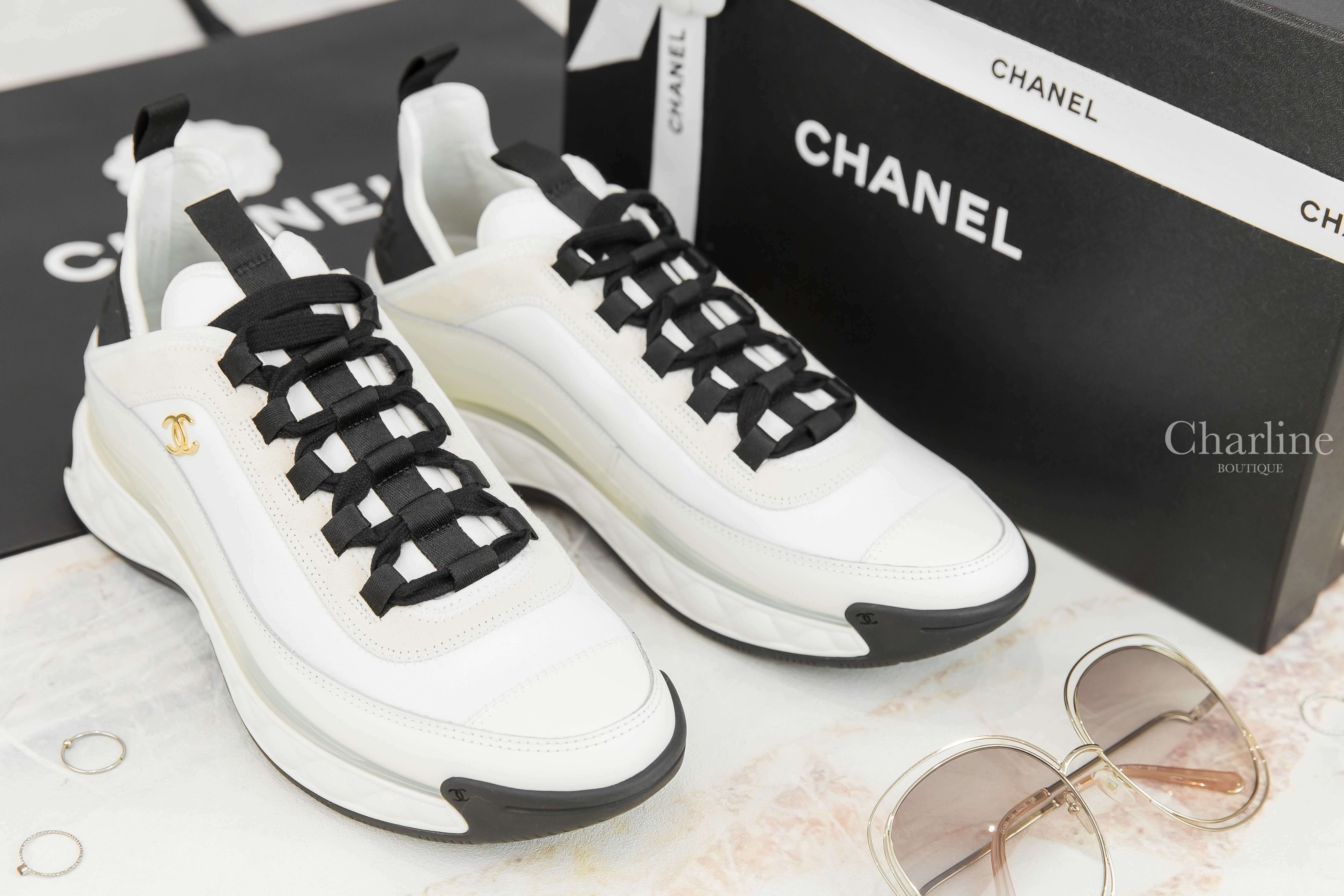 Chanel Trainers 象牙白金CC內增高絨布小牛皮運動鞋-Charline Boutique 精品代購