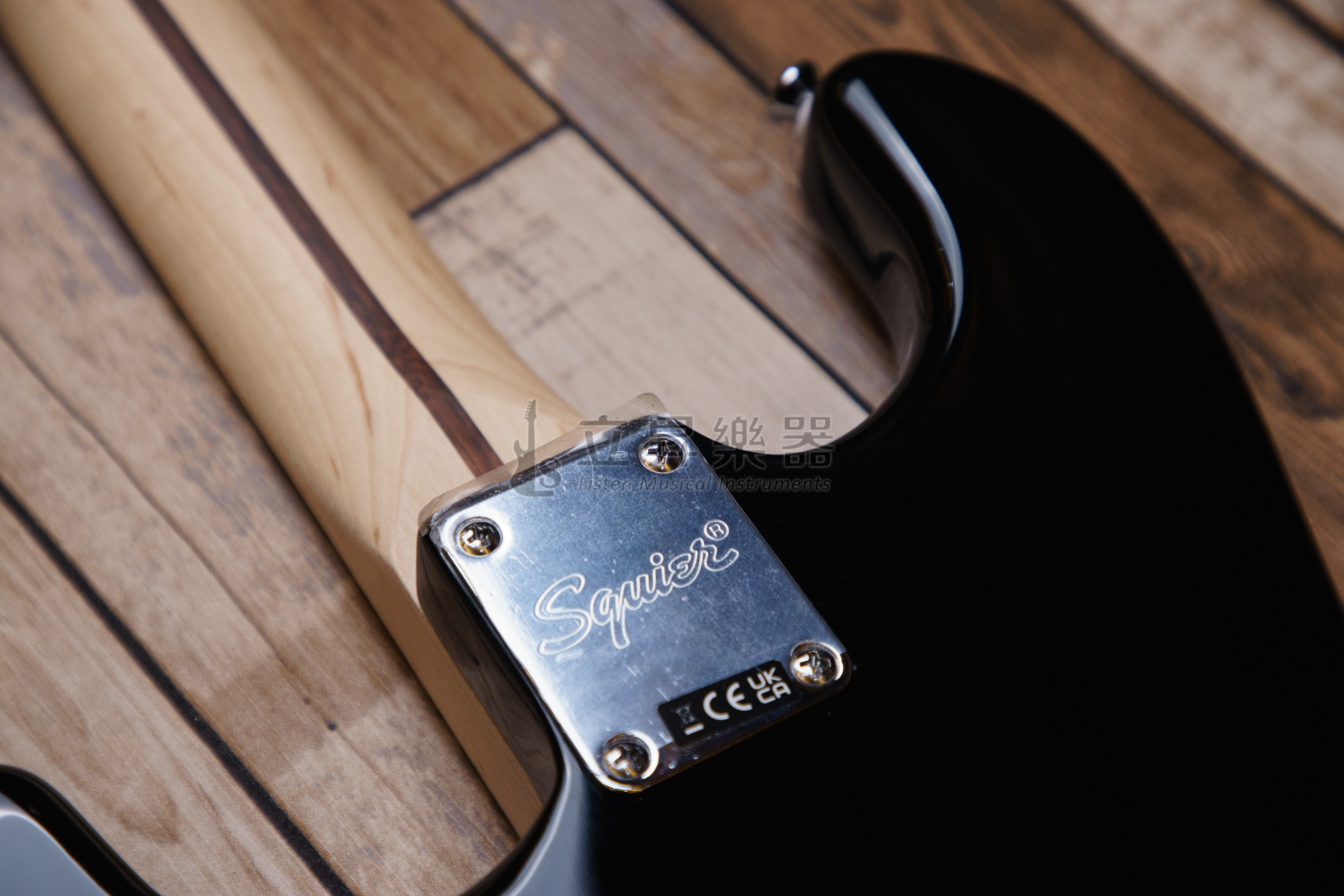 Squier 電吉他 Squier Affinity Stratcaster MN BLK 楓木指板 2點式搖座 單單單 黑色 第 6 張圖片｜三峽吉他 / Bass