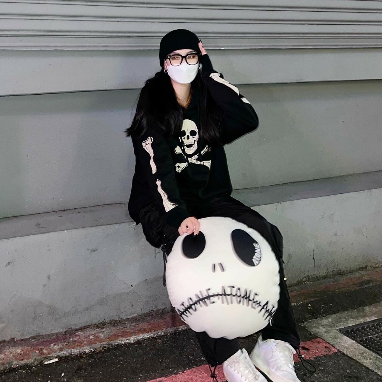 VLONE 萬聖節限定款 骷髏 背後大V 連帽衛衣 帽TEE