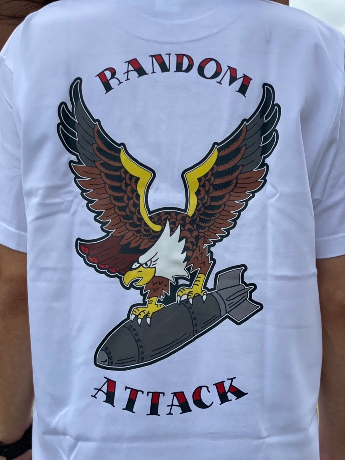 【隨性Random】攻勢彩圖TEE（白）