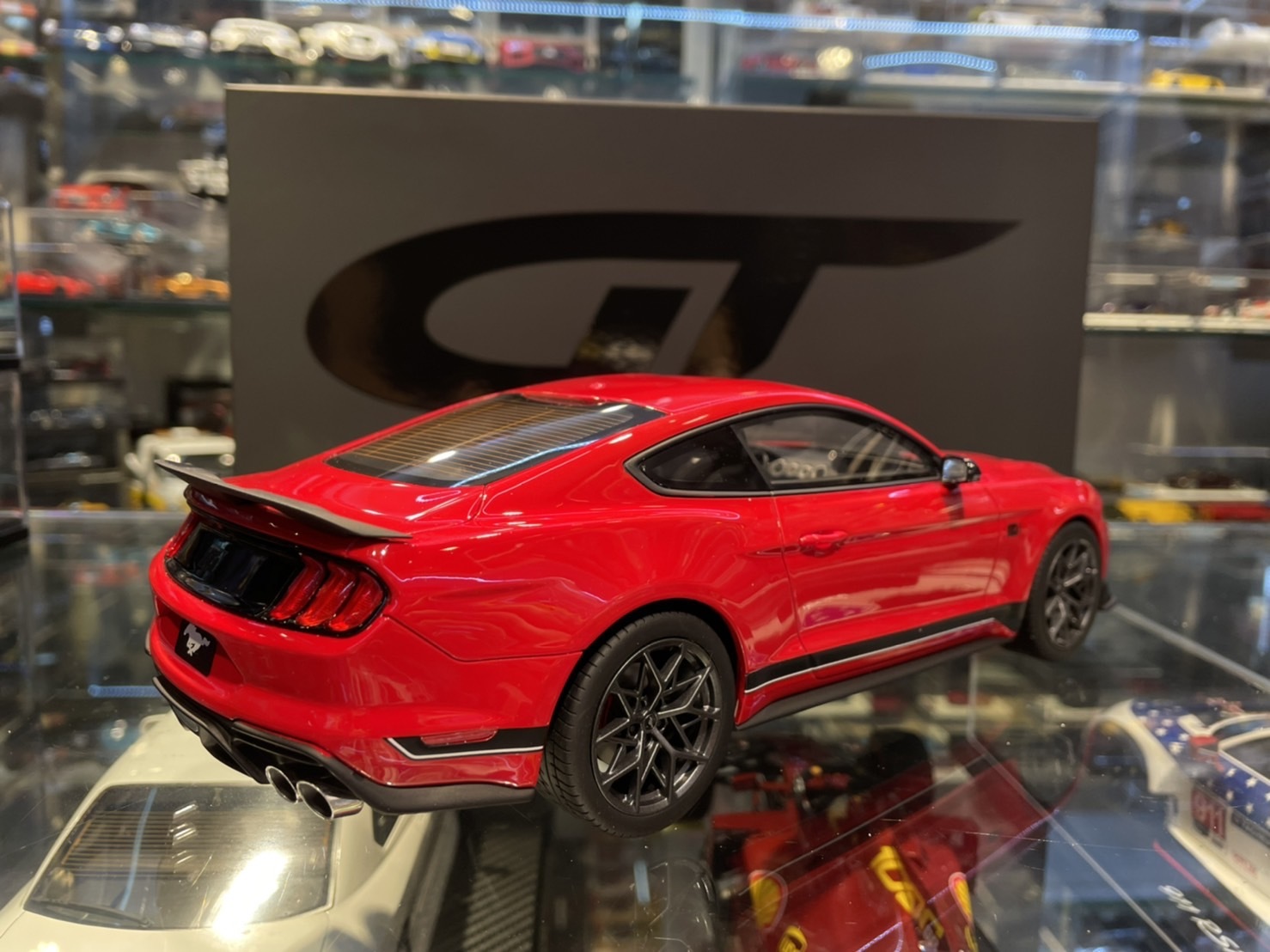 GT SPIRIT GT351 Ford Mustang Mach 1 1/18 (樹酯車)