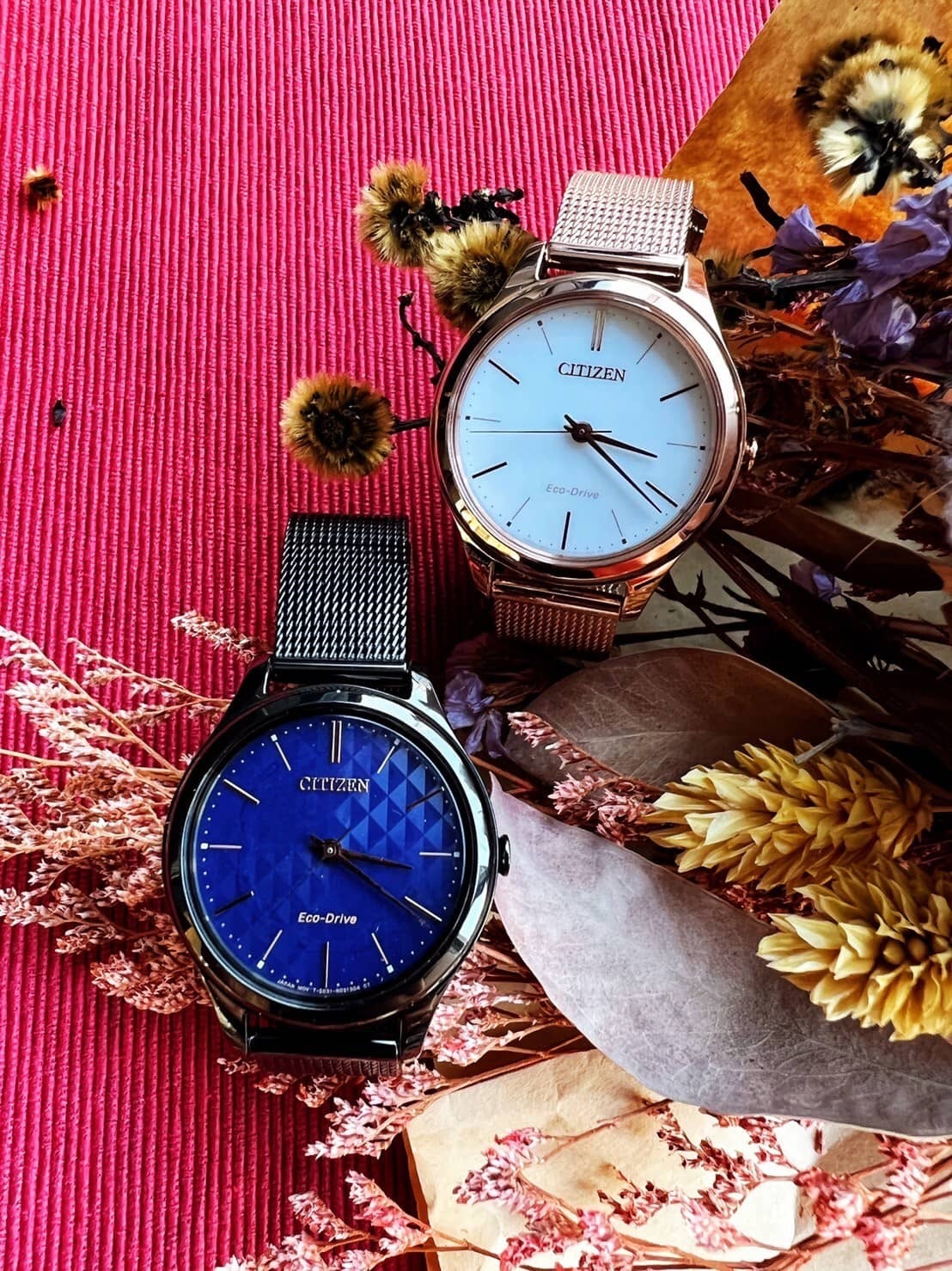 【CITIZEN 星辰】Lady's系列 天鵝菱格紋面米蘭帶女錶 EM0505-88L 黑天鵝 /EM0508-80A 粉天鵝  32mm 現代鐘錶