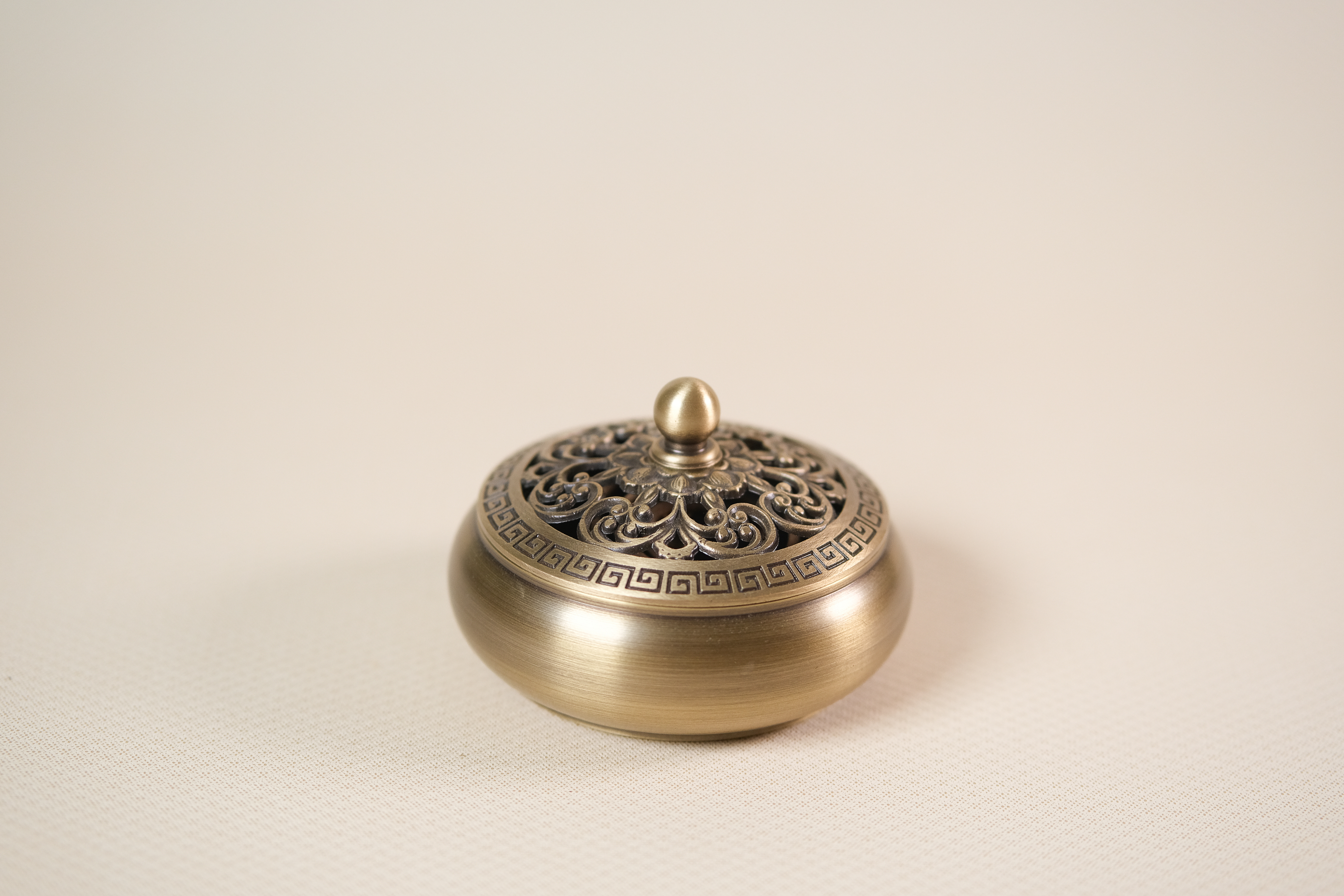 Bronze Lotus Lidded Incense Burner