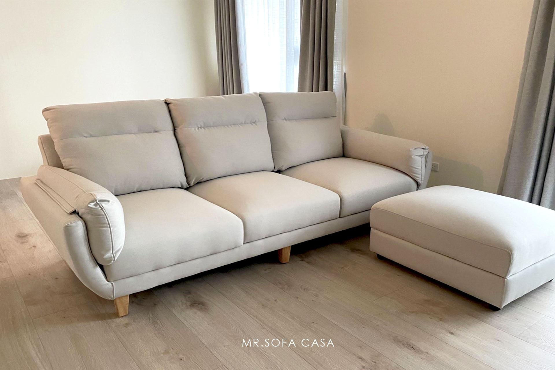 新諾亞沙發外型蓬鬆柔軟，坐墊選用高彈性科技棉，Q彈有支撐性