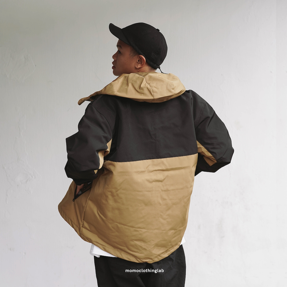 United Athle 拼接機能防風連帽外套 3748901