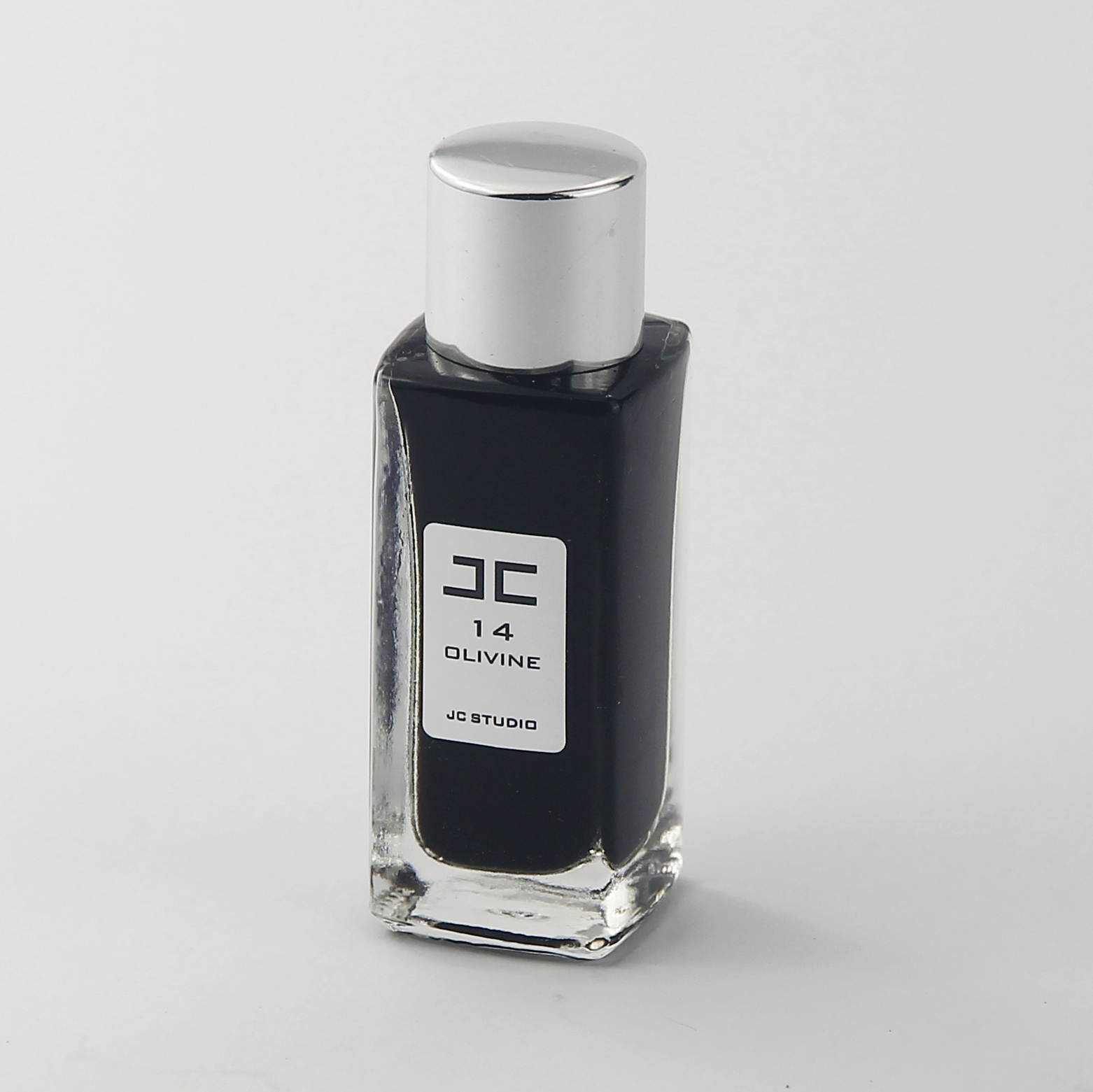 JC NO.14 OLIVINE 橄欖綠 - 8 ml  (攜帶瓶)