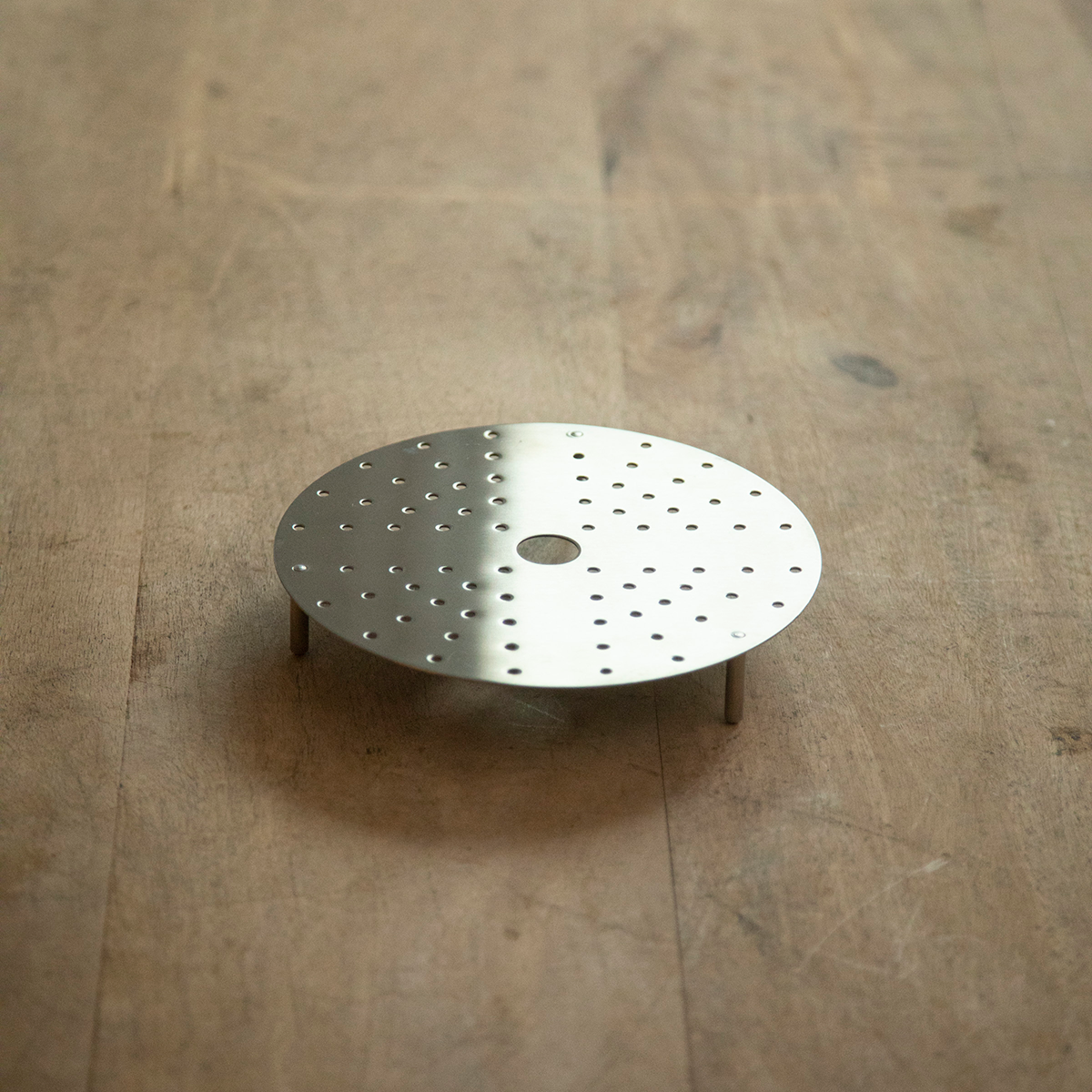 蒸鍋用不鏽鋼圓盤足付