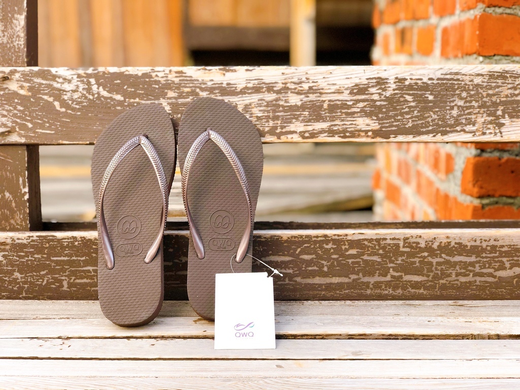 QWQ,QWQ天然橡膠夾腳拖鞋,夾腳拖 推薦,夾腳拖 品牌,小青愛寵物-吃喝玩樂旅遊去,QWQ拖鞋 評價,QWQ評價,QWQ 拖鞋 ptt,qwq 夾腳拖 評價,qwq 夾腳拖 ptt,夾腳拖 推薦 ptt,夾腳拖 推薦 dcard