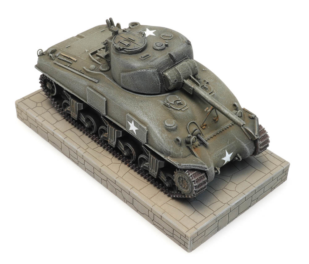Artitec 387.448 HO guage Sherman M4A1 Monument