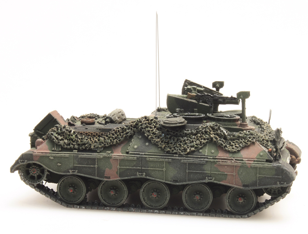 Artitec 6870034 HO guage BRD Jaguar 2 combat ready camouflage