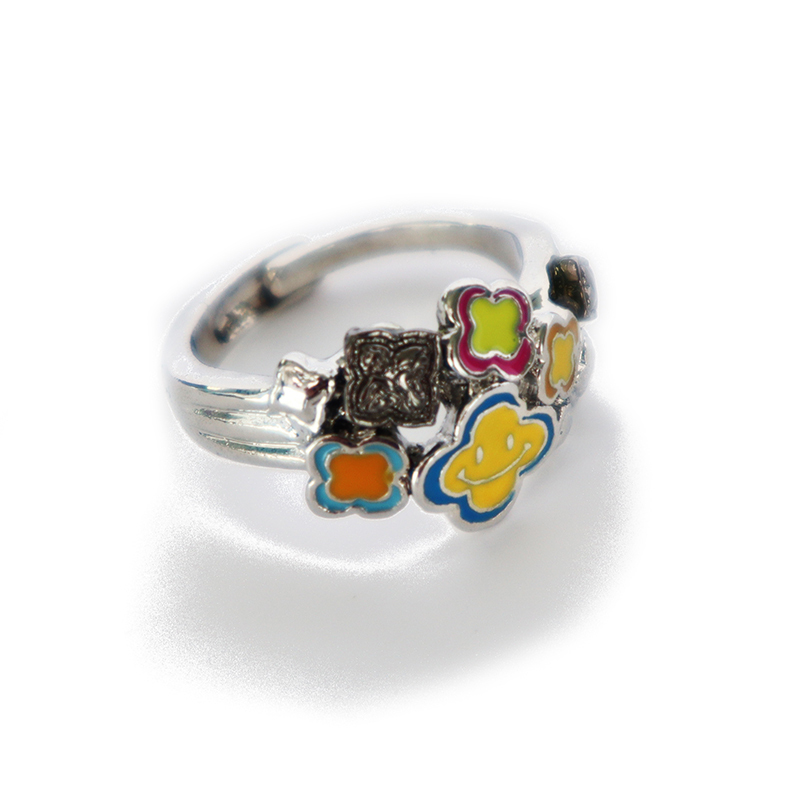 Maison Emerald 笑臉彩色十字花四葉草可調節戒指