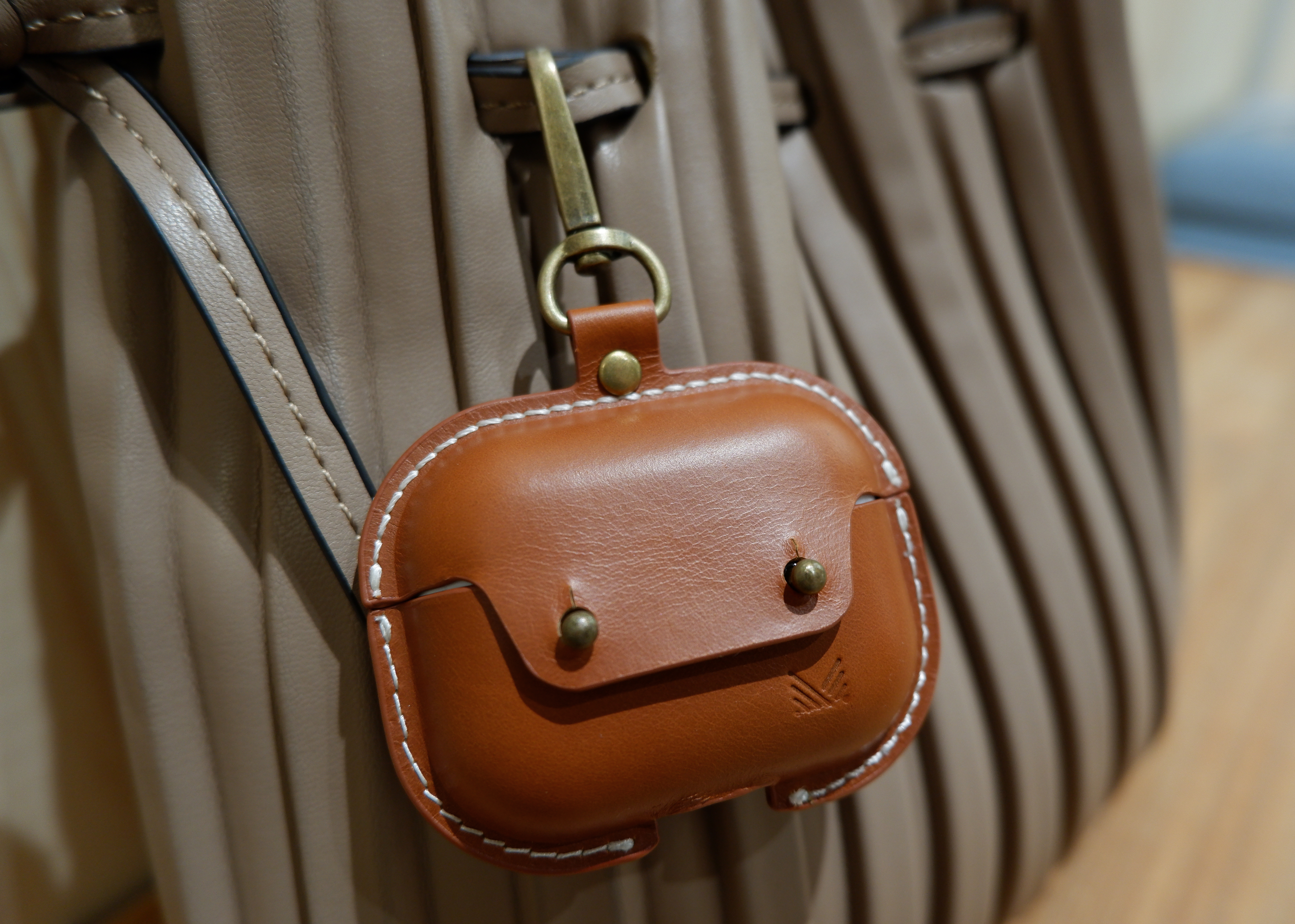 MONOCOZZI exquisite 高級復古真皮airpods pro保護殻 2021 - 啡色