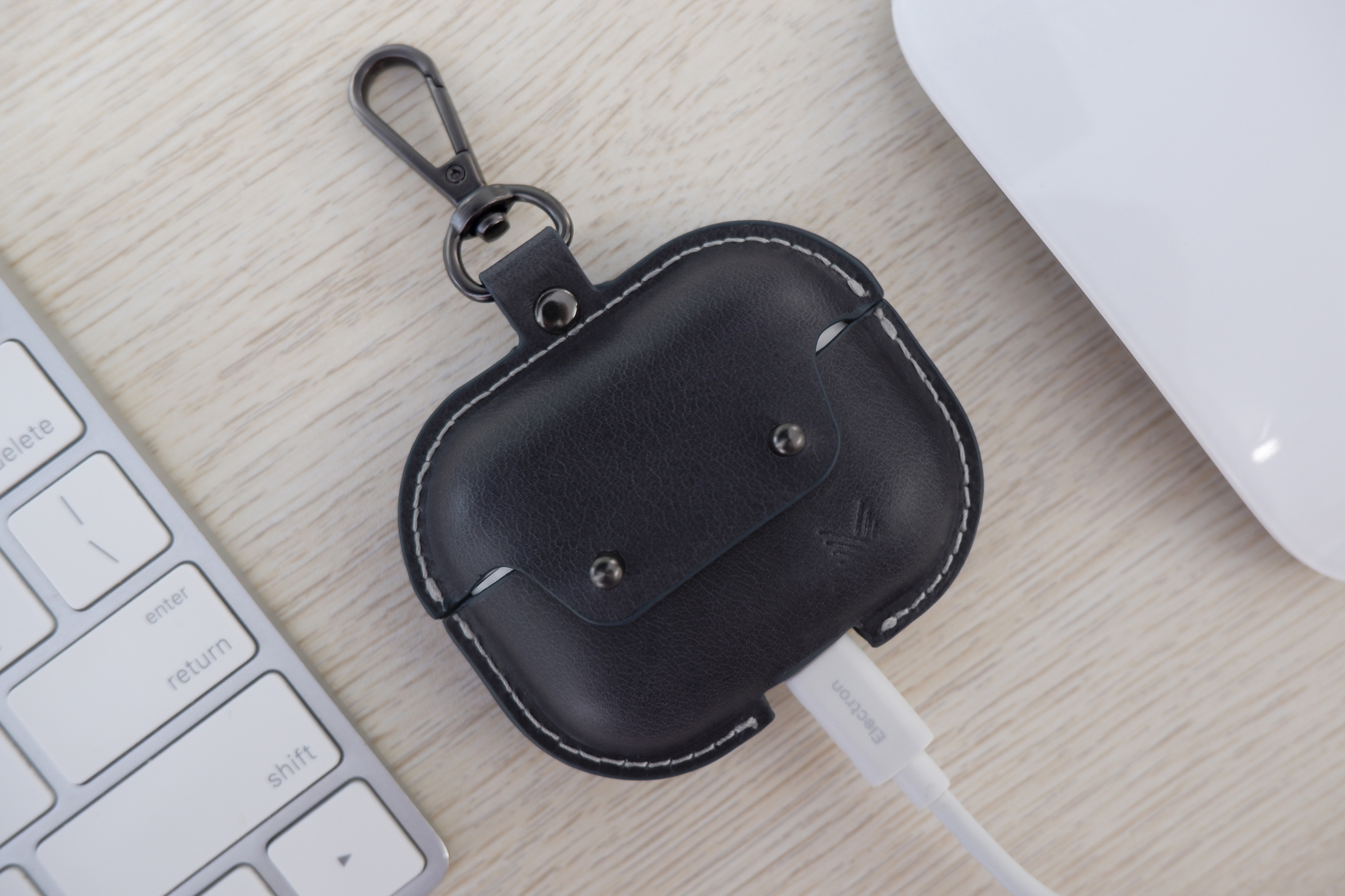 MONOCOZZI exquisite  高級復古真皮airpods pro保護殻 2021 - 深藍色