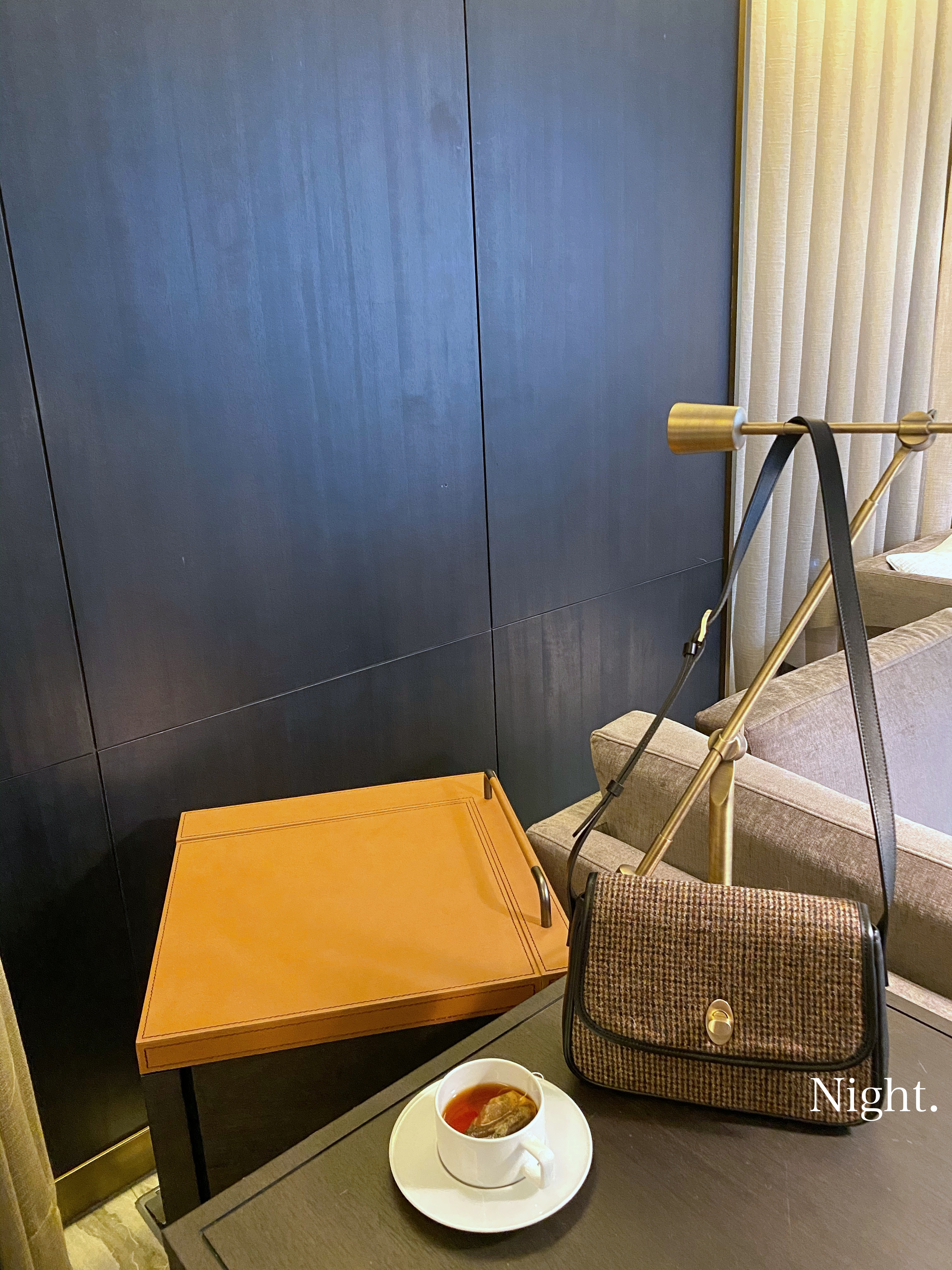 高質感經典蘇格蘭羊毛拼接牛皮釦環包