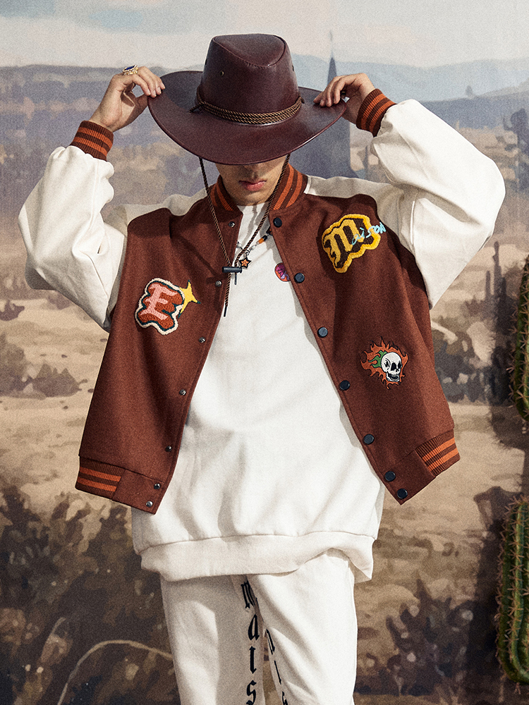 Maison Emerald 卡其毛巾繡字母棒球外套