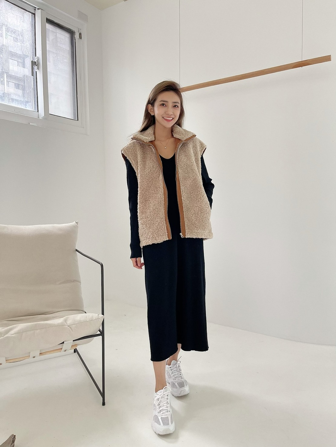 🔥11.10直播新品］💥洋裝必搭款］🇰🇷正韓麂皮拼接羊羔毛立領背心外套（駝色/兩色）