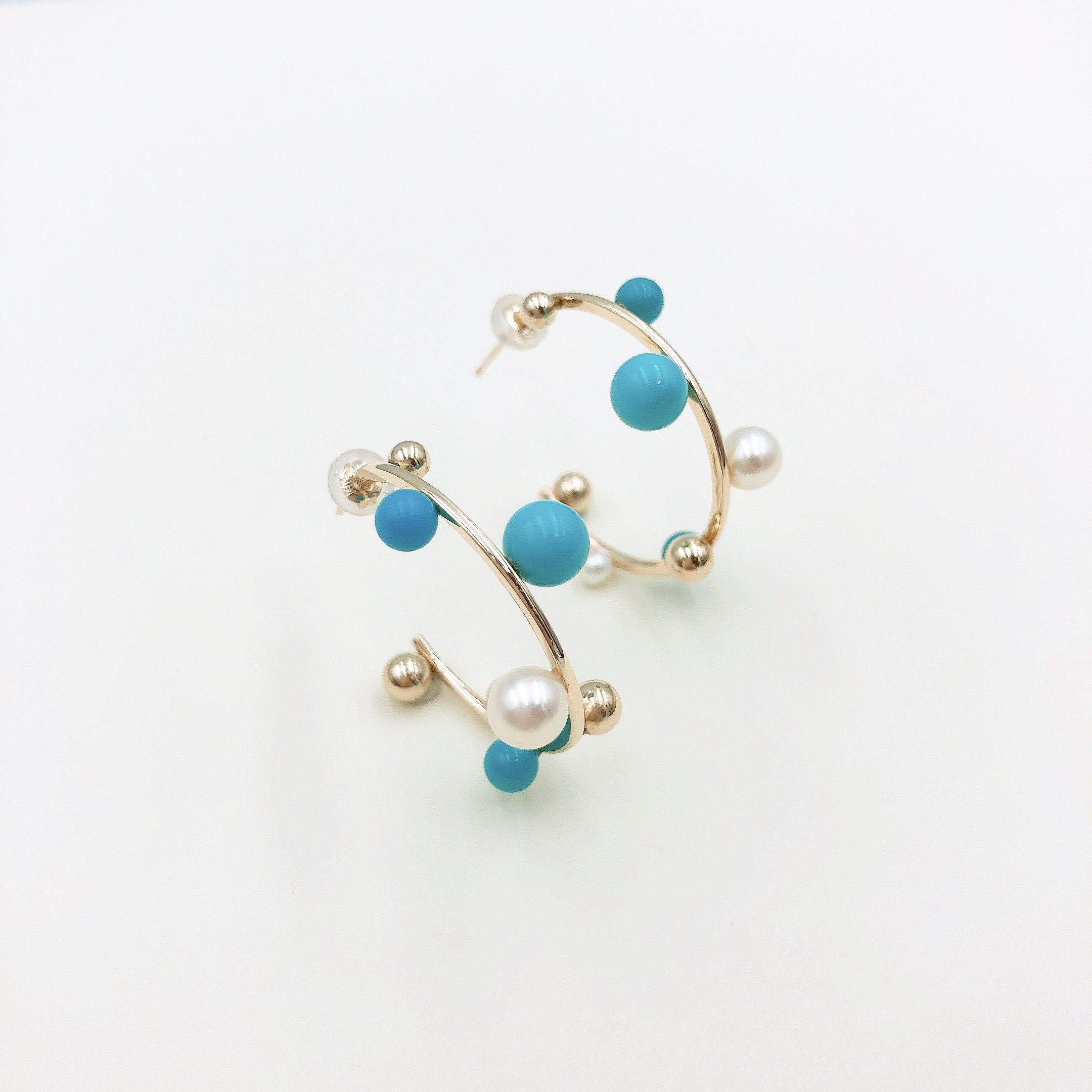 摩登風格綠松石珍珠耳圈