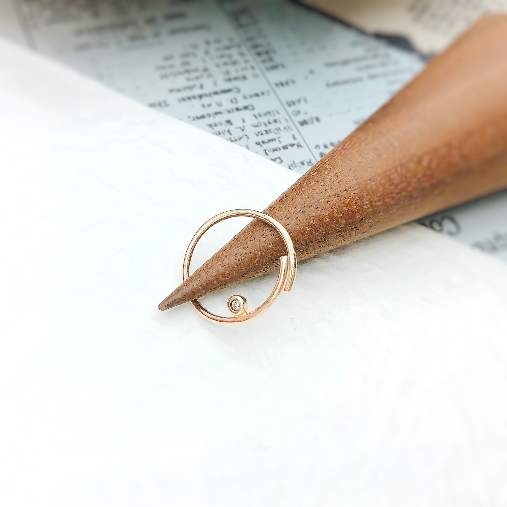 簡約包鑽單邊耳骨夾