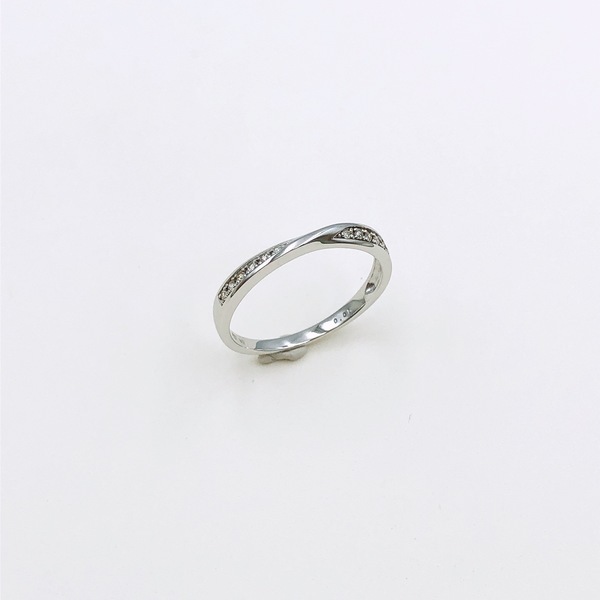 不朽系列排鑽戒指