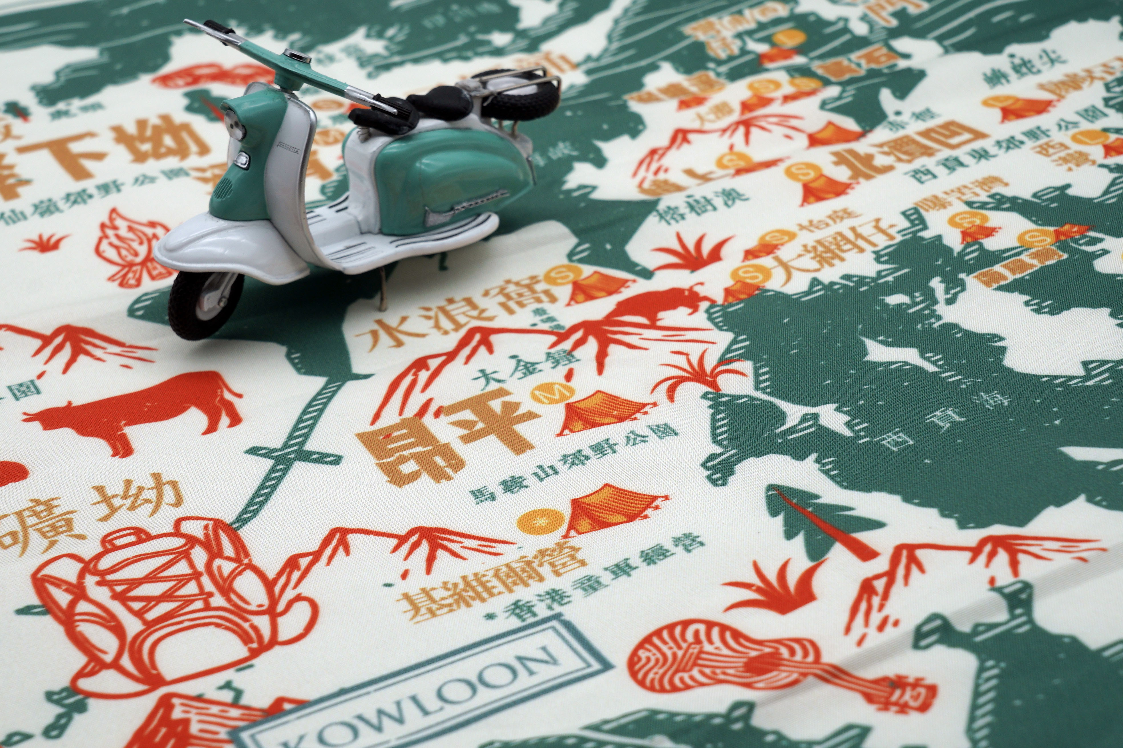 鐵皮工作室香港露營地圖 (鐵盒裝)