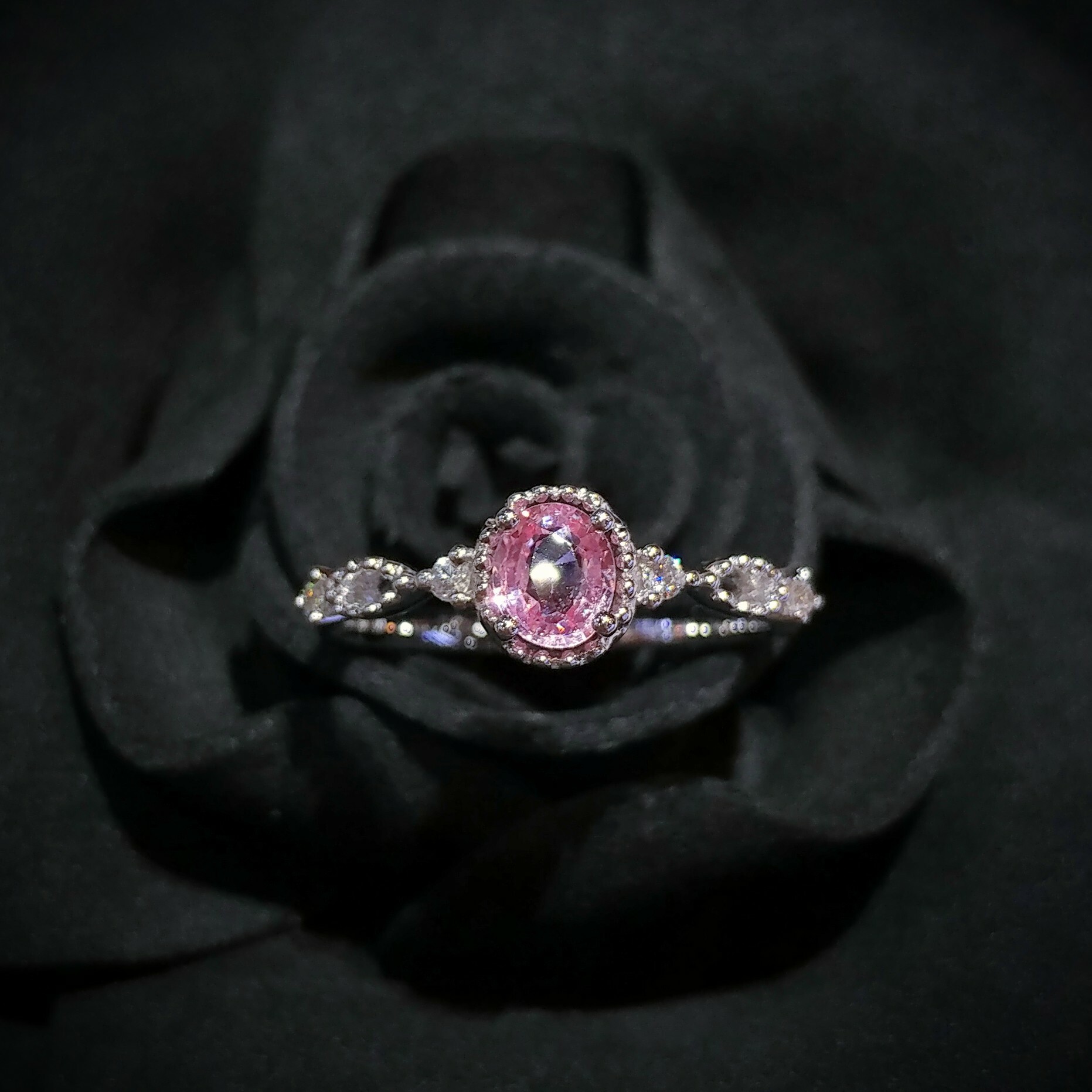 全新18K白金【單粒48份粉紅藍寳】配7份鑽石戒指